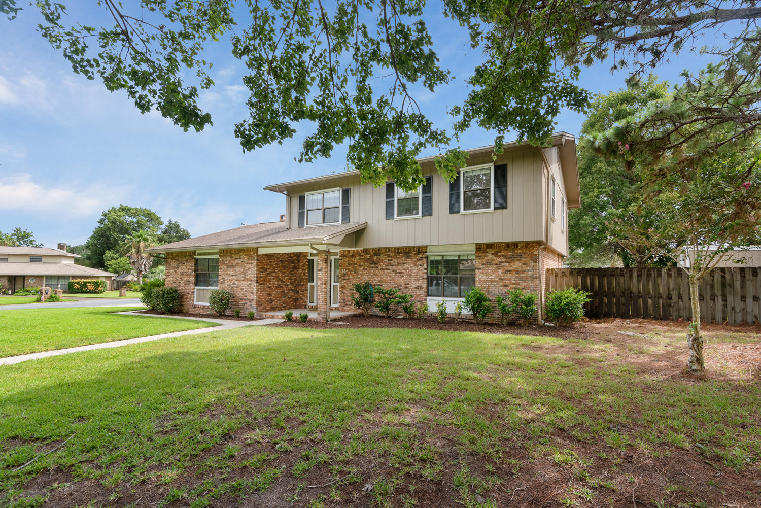 LAKE LORRAINE ESTATES 3 - Residential