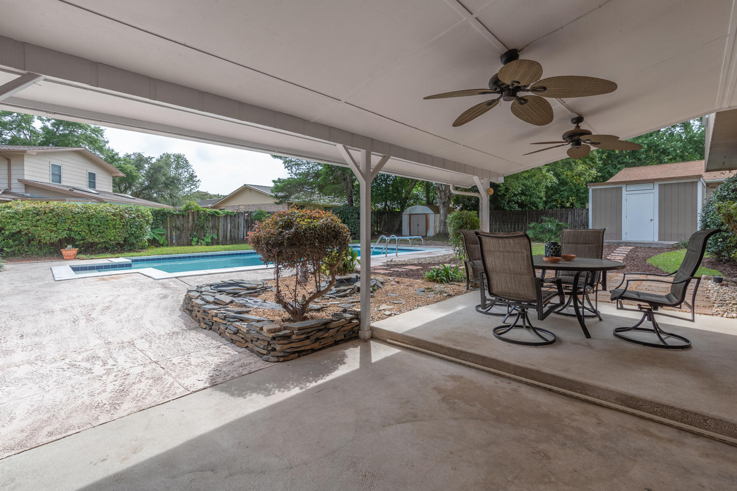 LAKE LORRAINE ESTATES 3 - Residential