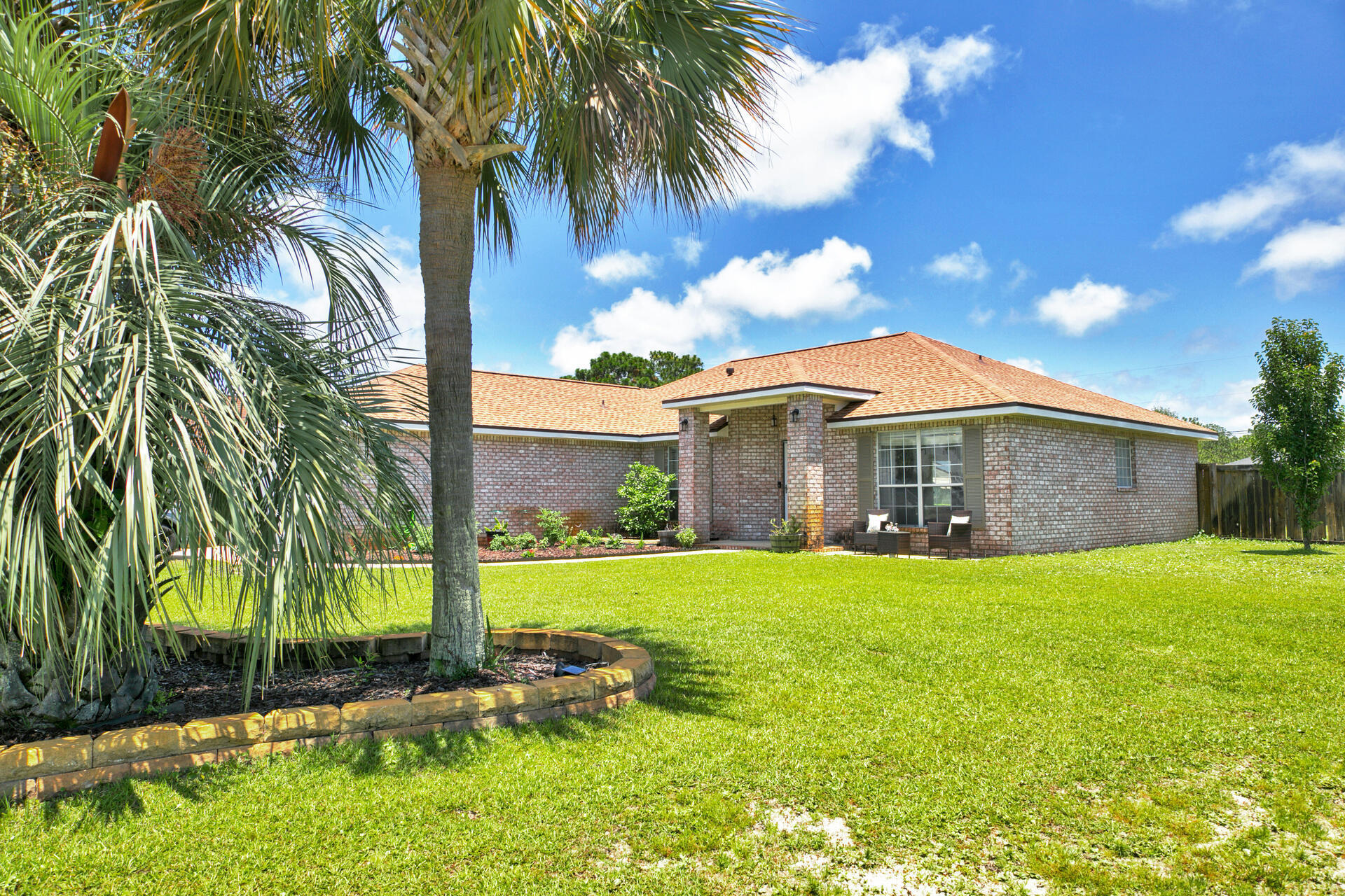 ASHBERRY WOODS - Residential