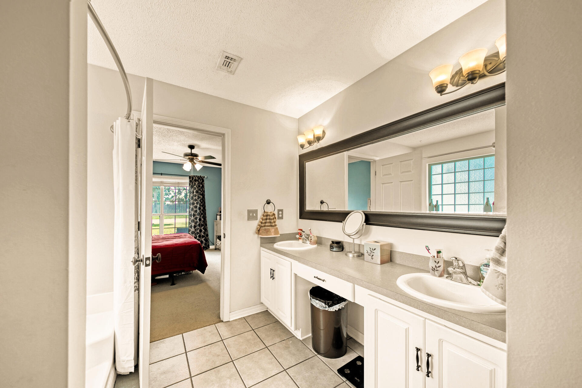 ASHBERRY WOODS - Residential