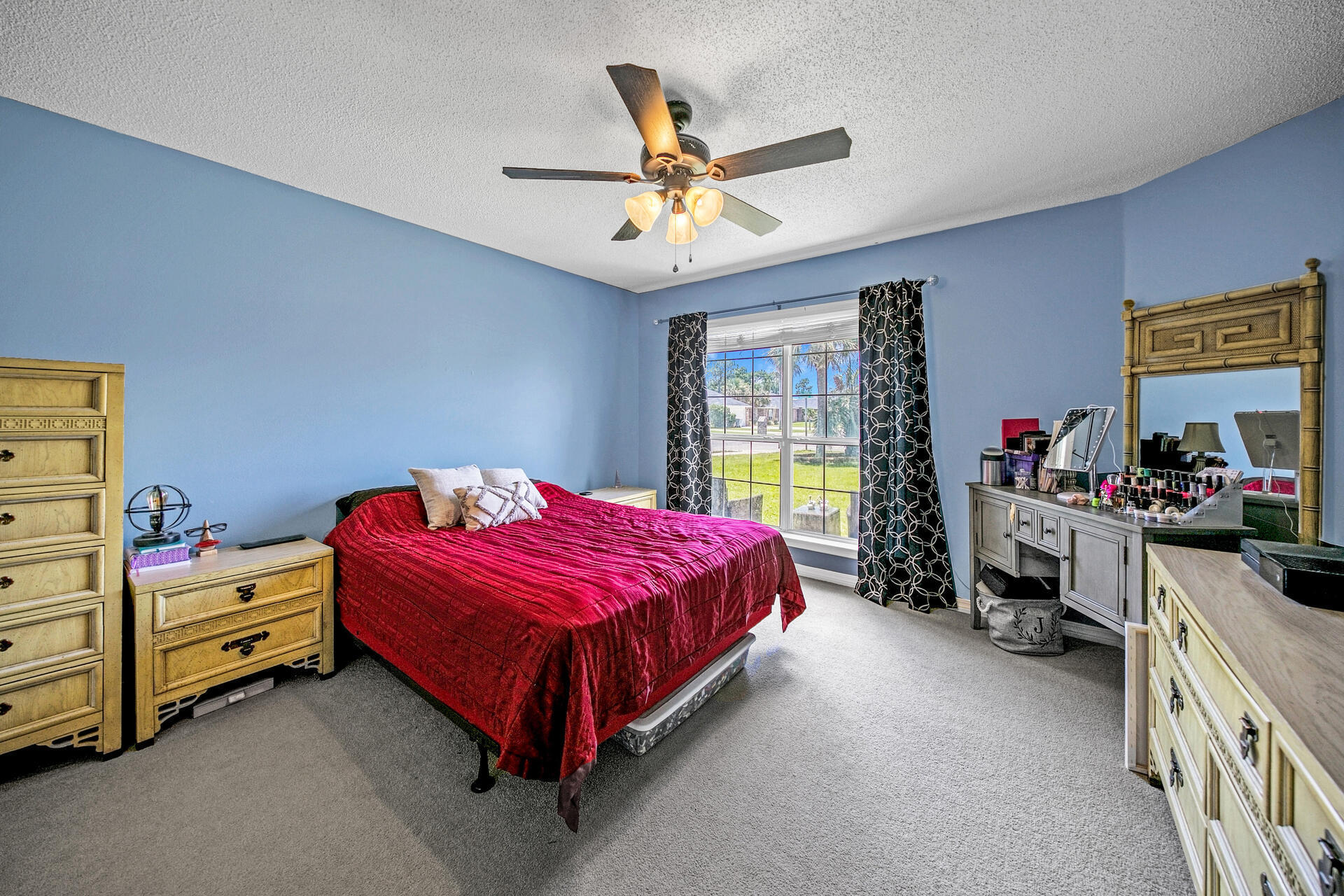 ASHBERRY WOODS - Residential