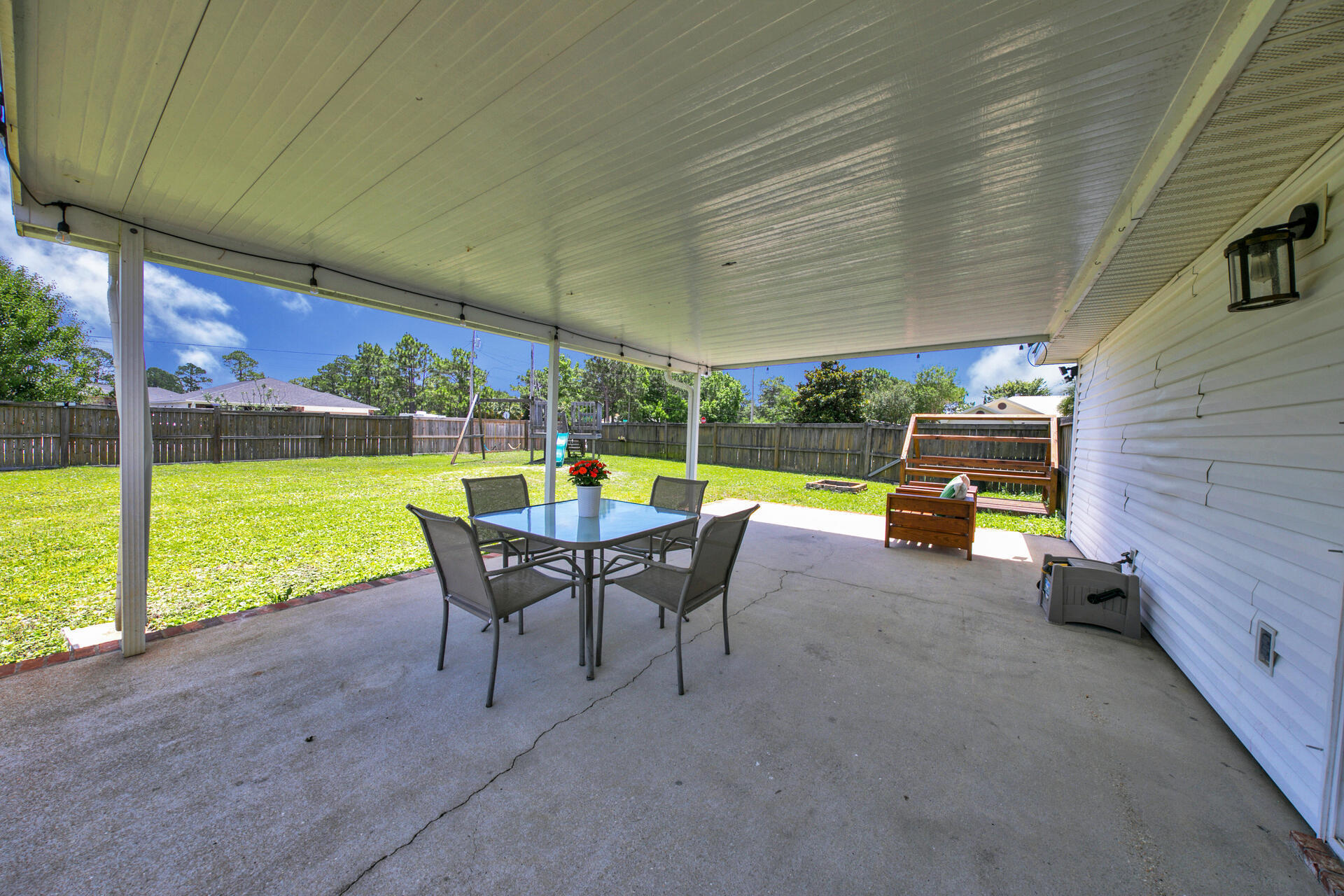 ASHBERRY WOODS - Residential