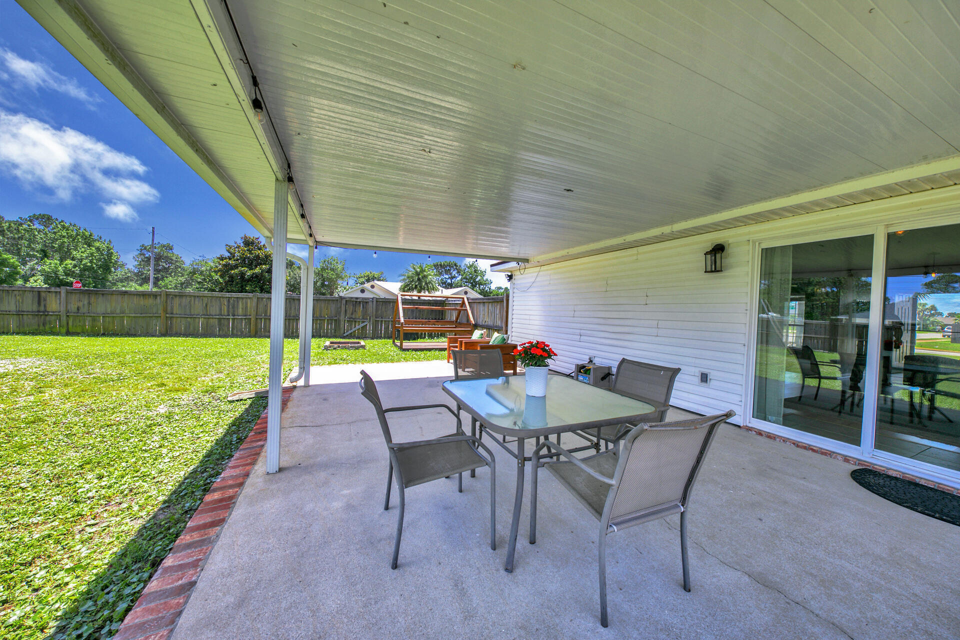 ASHBERRY WOODS - Residential