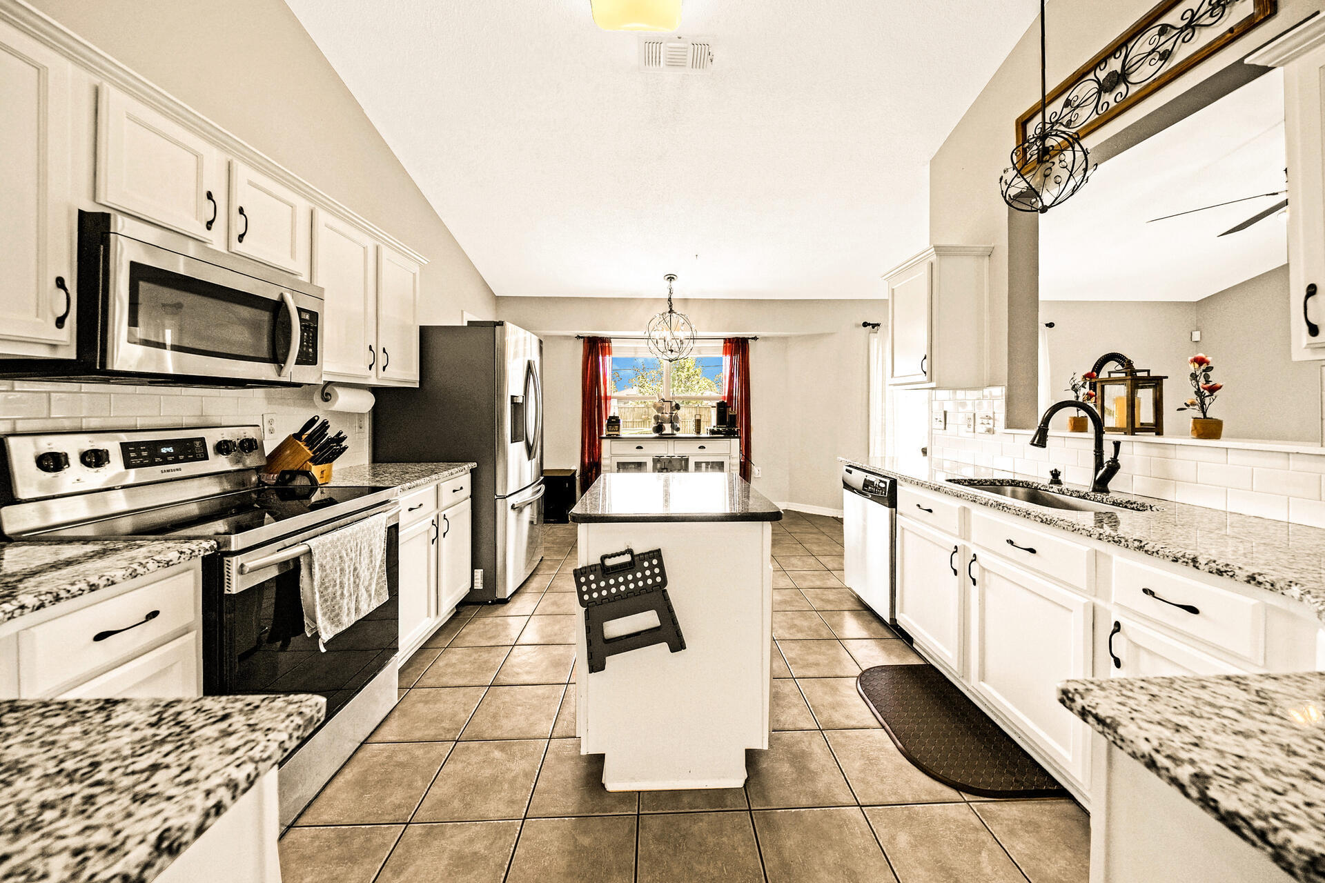 ASHBERRY WOODS - Residential