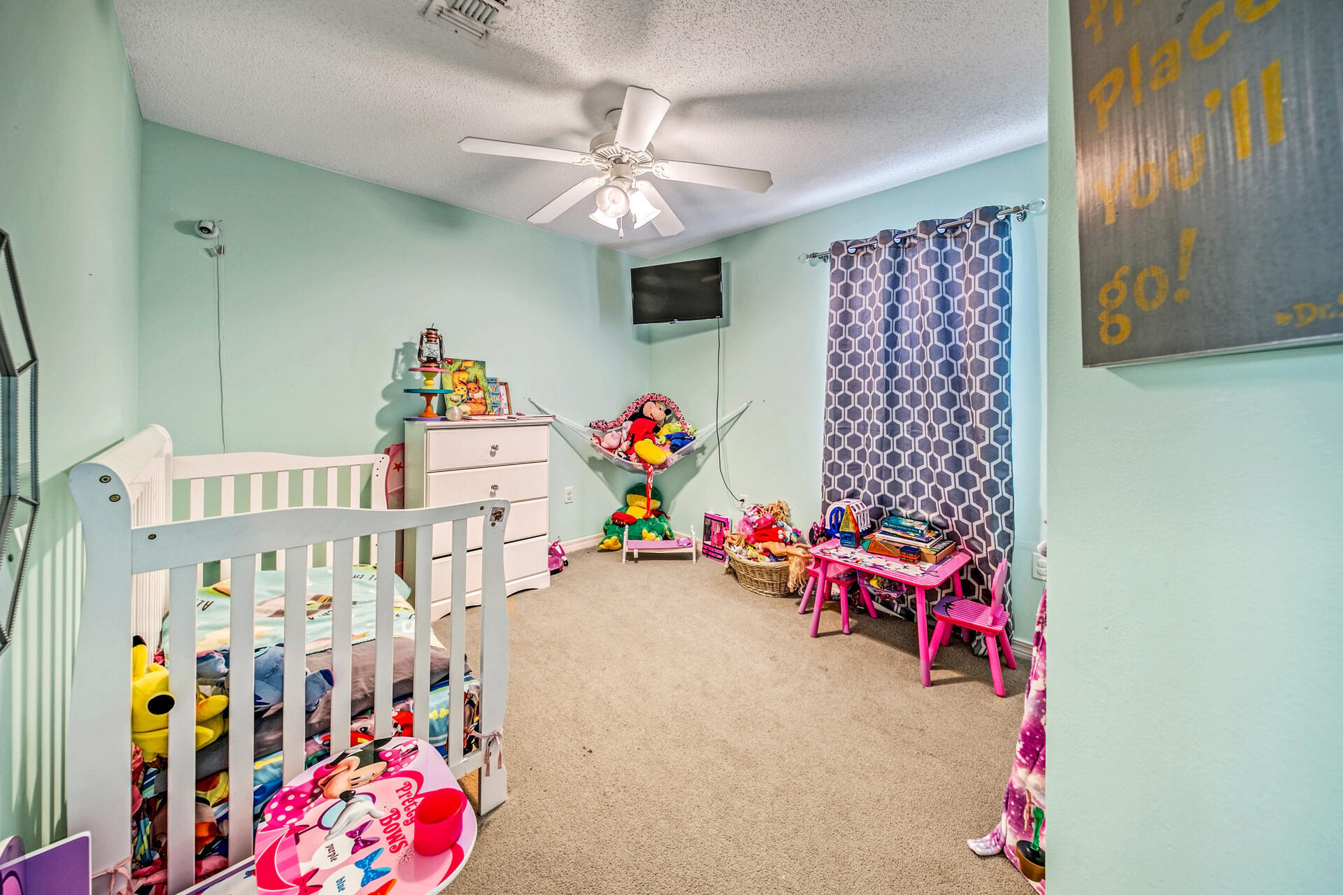 ASHBERRY WOODS - Residential