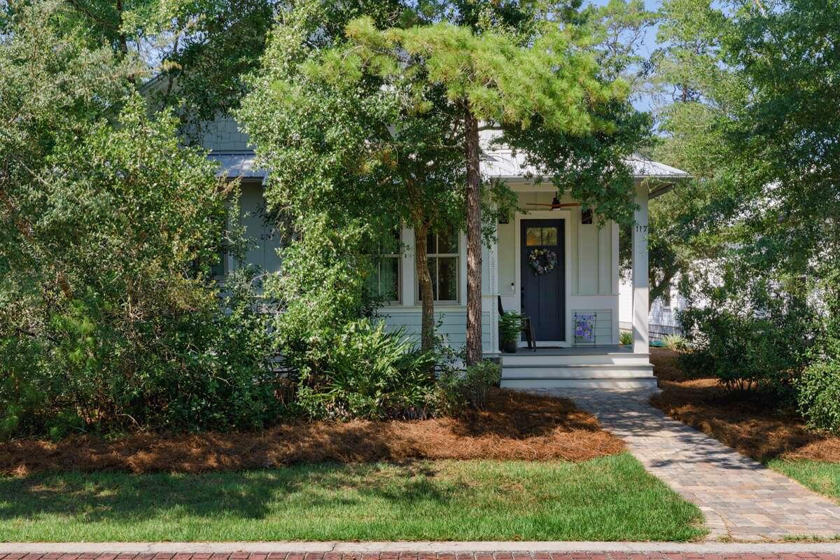 GRAYTON BAYOU - Residential