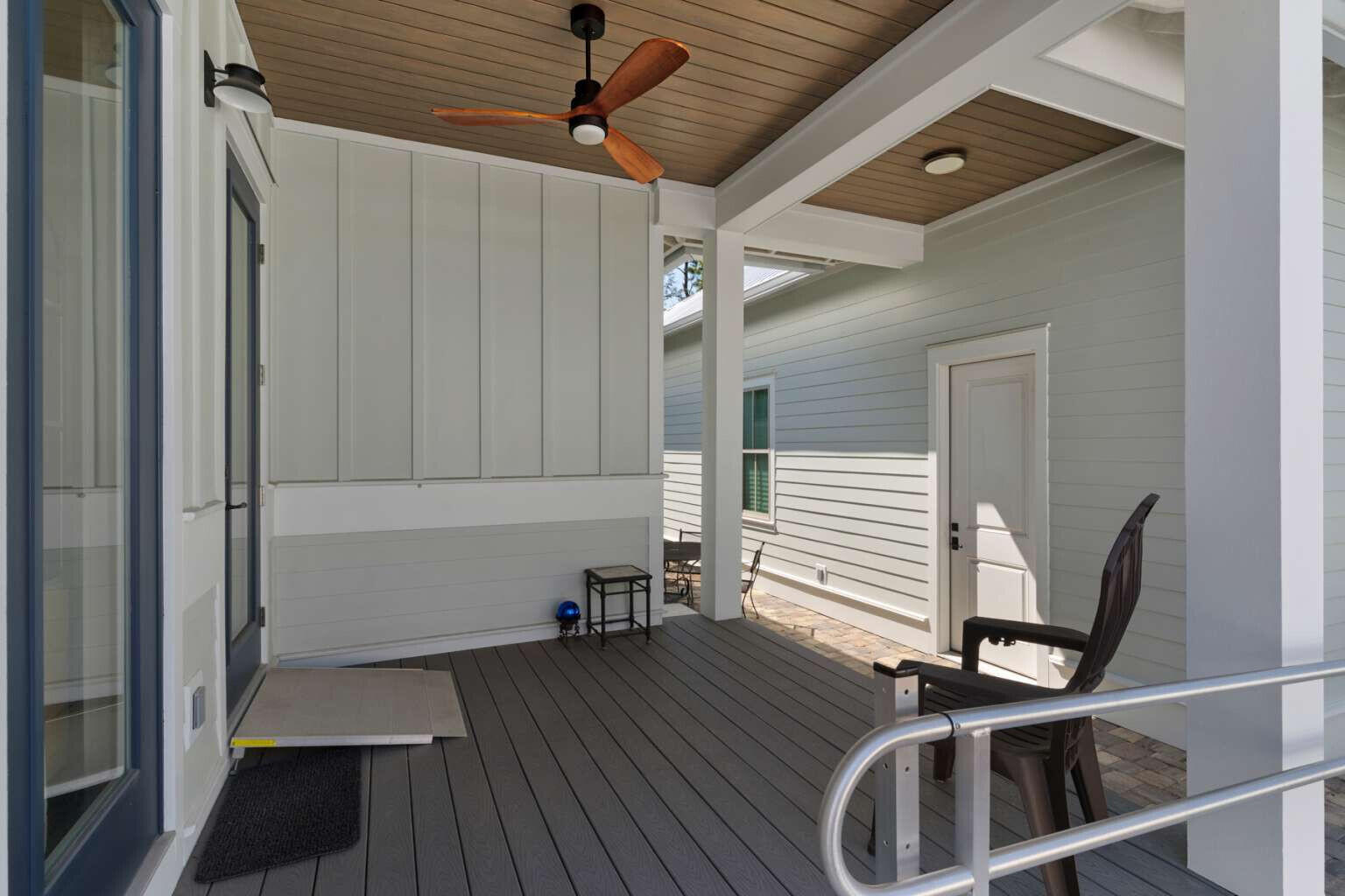 GRAYTON BAYOU - Residential