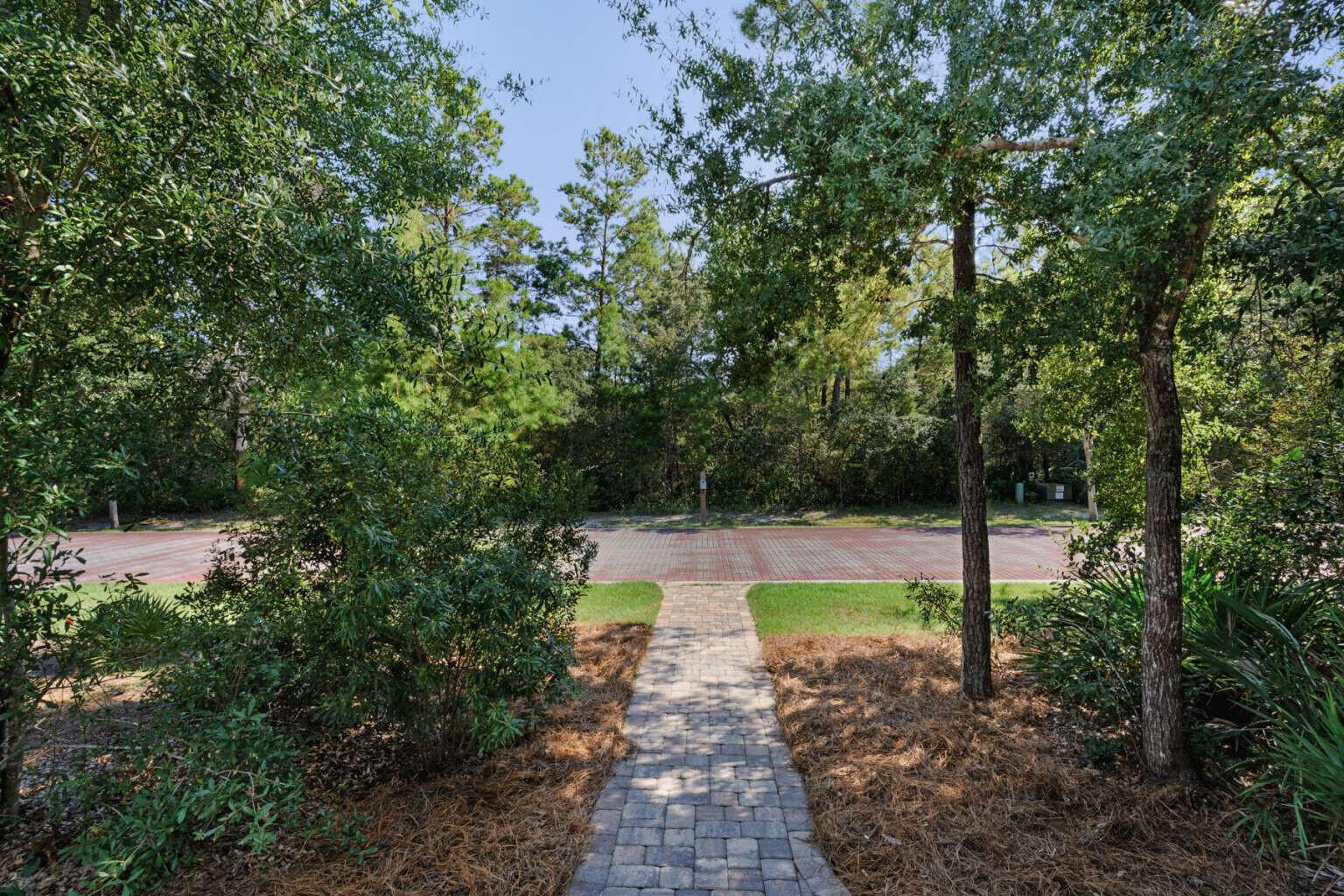 GRAYTON BAYOU - Residential