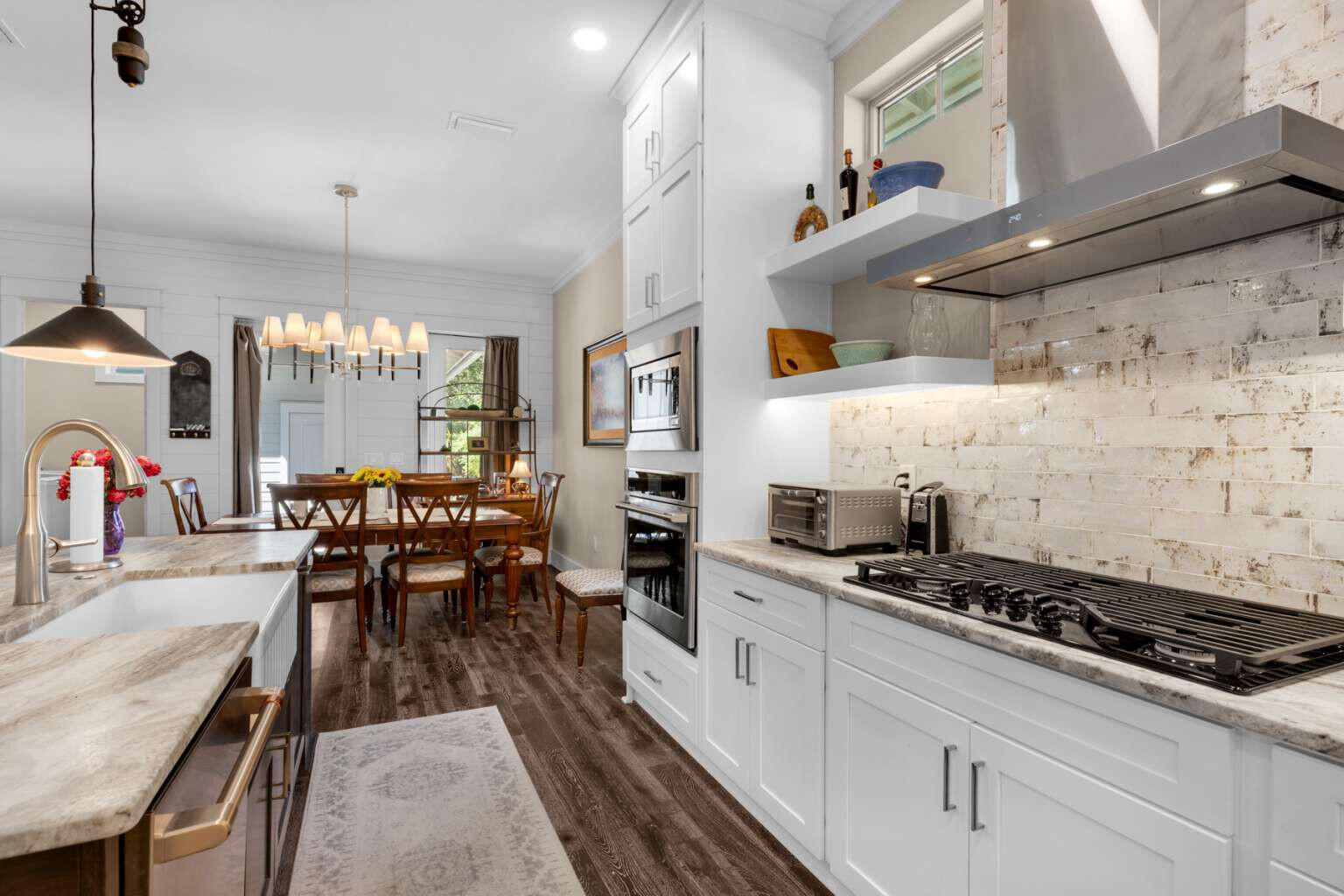 GRAYTON BAYOU - Residential