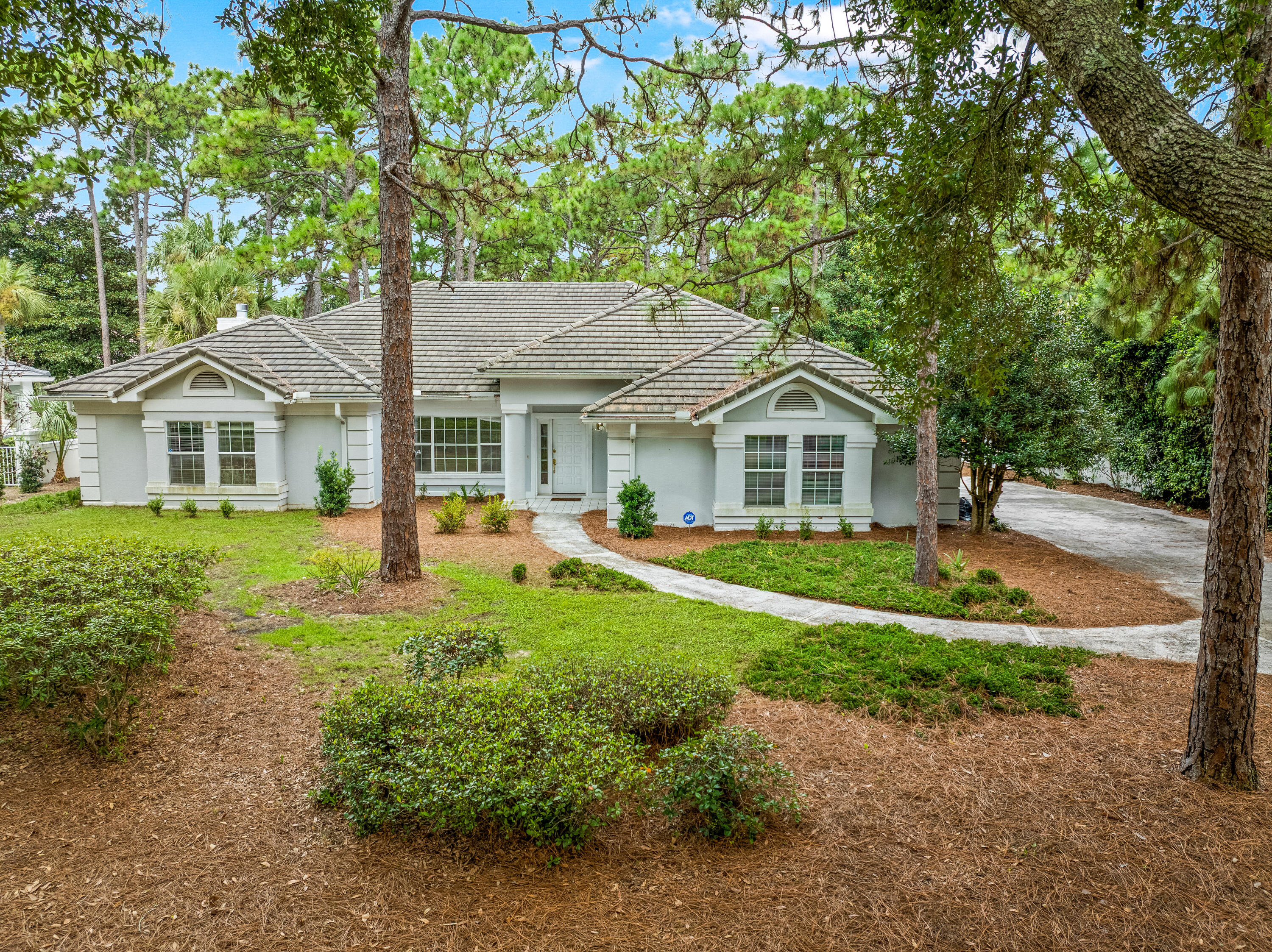 BAYTOWNE AVENUE - Residential