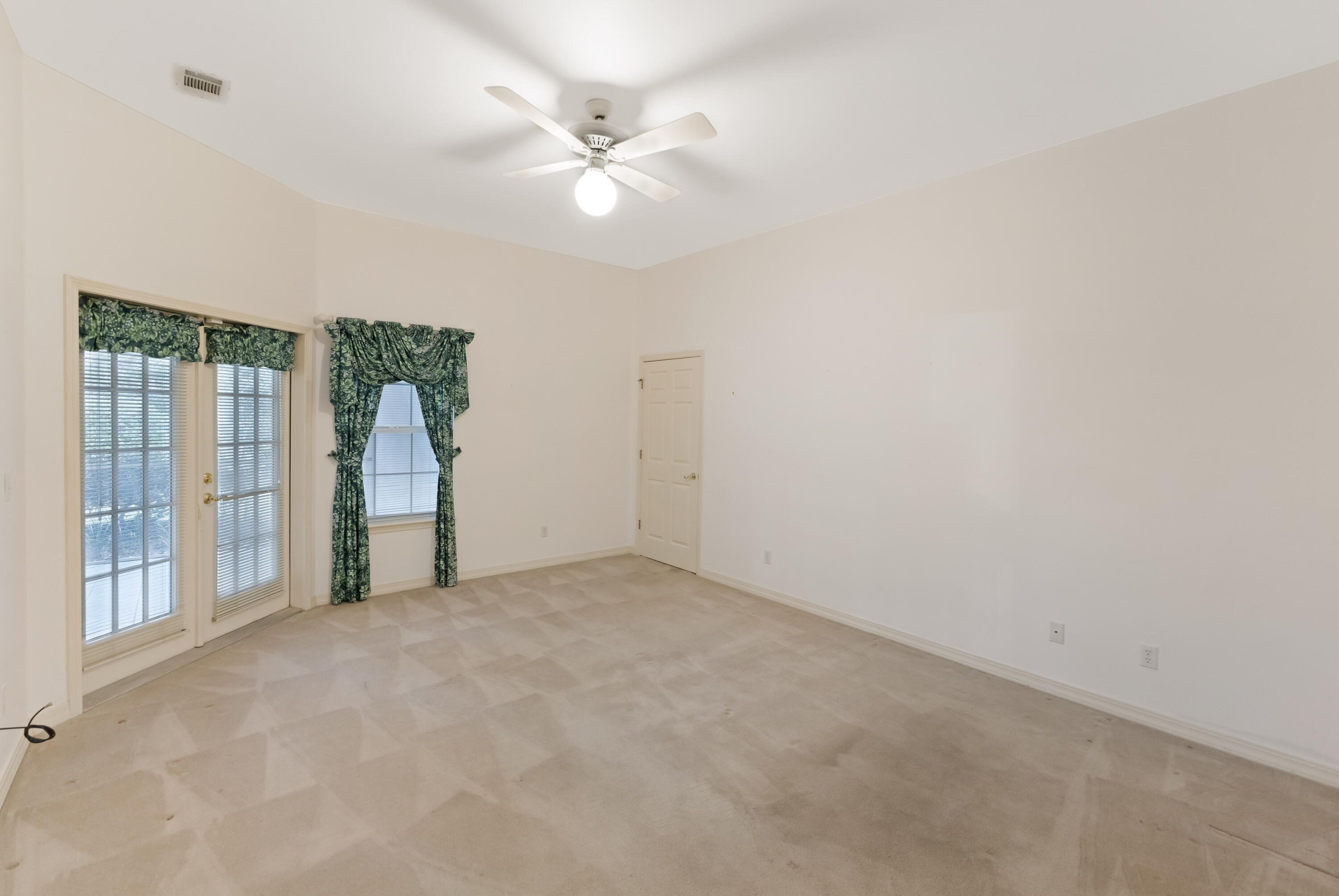 BAYTOWNE AVENUE - Residential