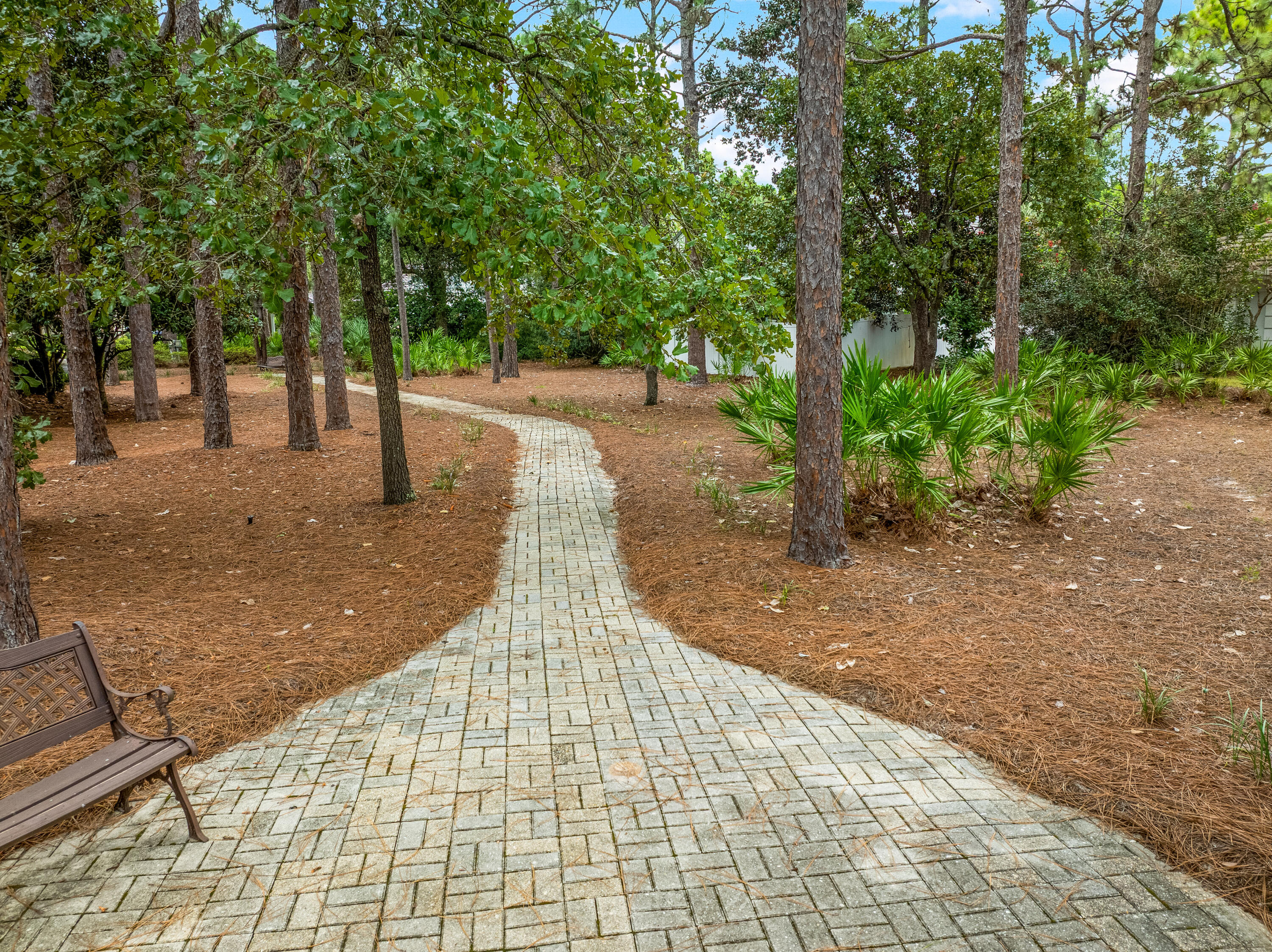 BAYTOWNE AVENUE - Residential