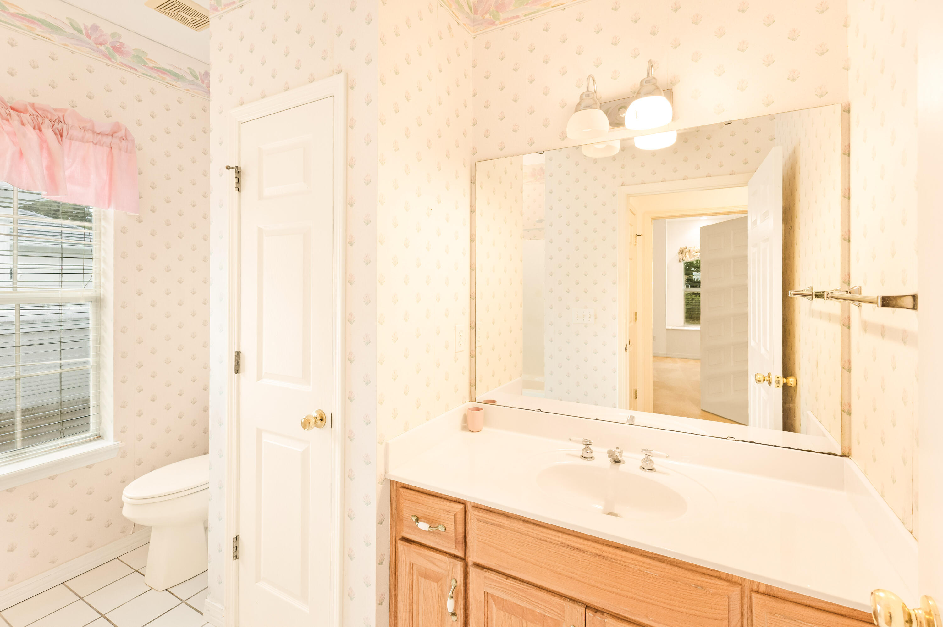 BAYTOWNE AVENUE - Residential