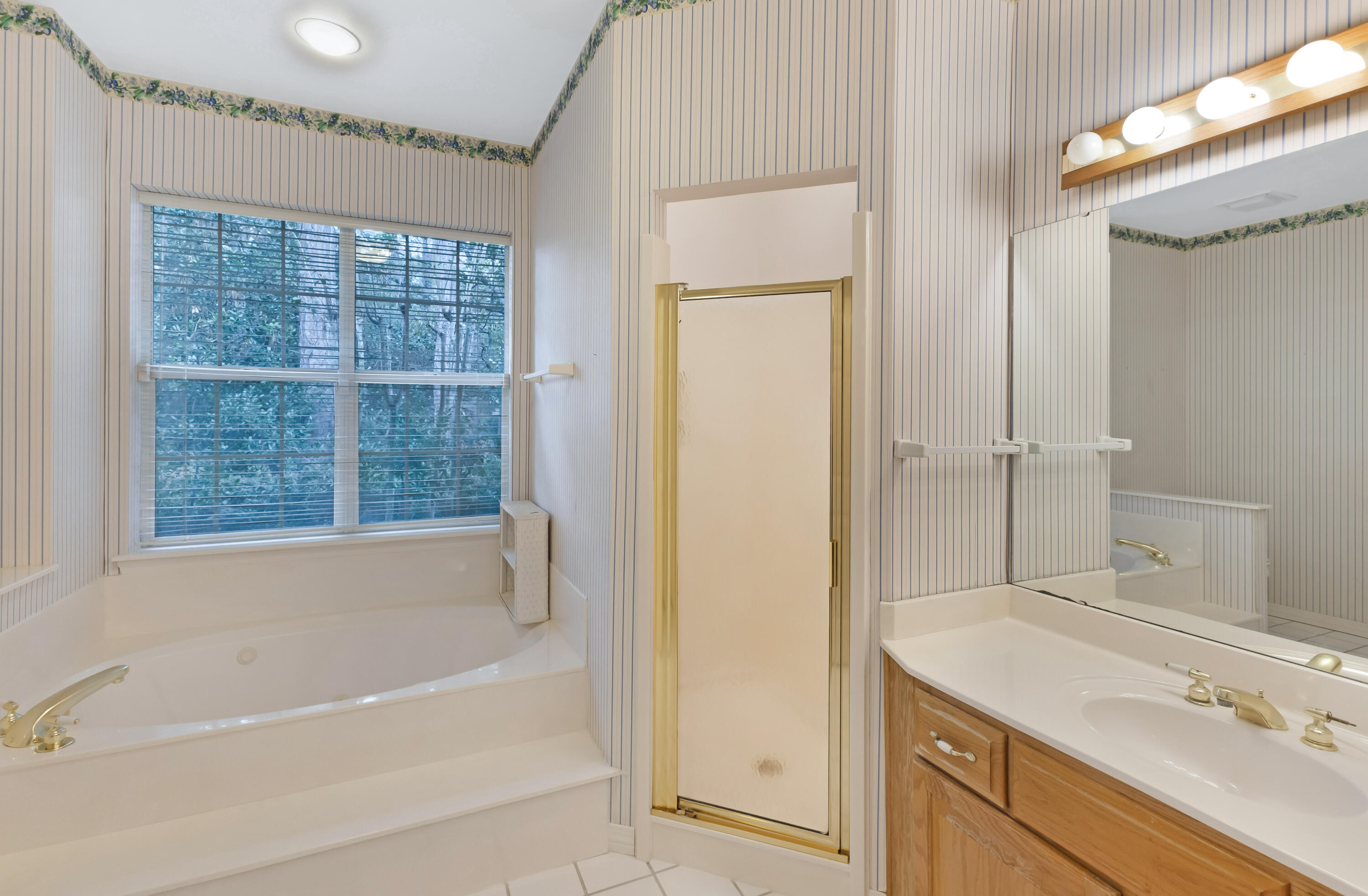 BAYTOWNE AVENUE - Residential