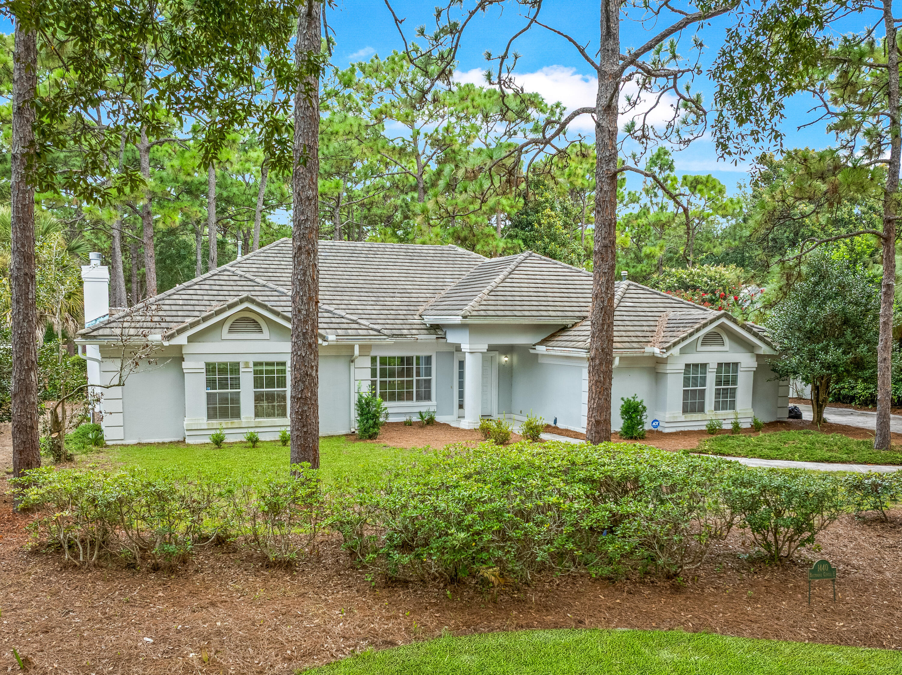 BAYTOWNE AVENUE - Residential