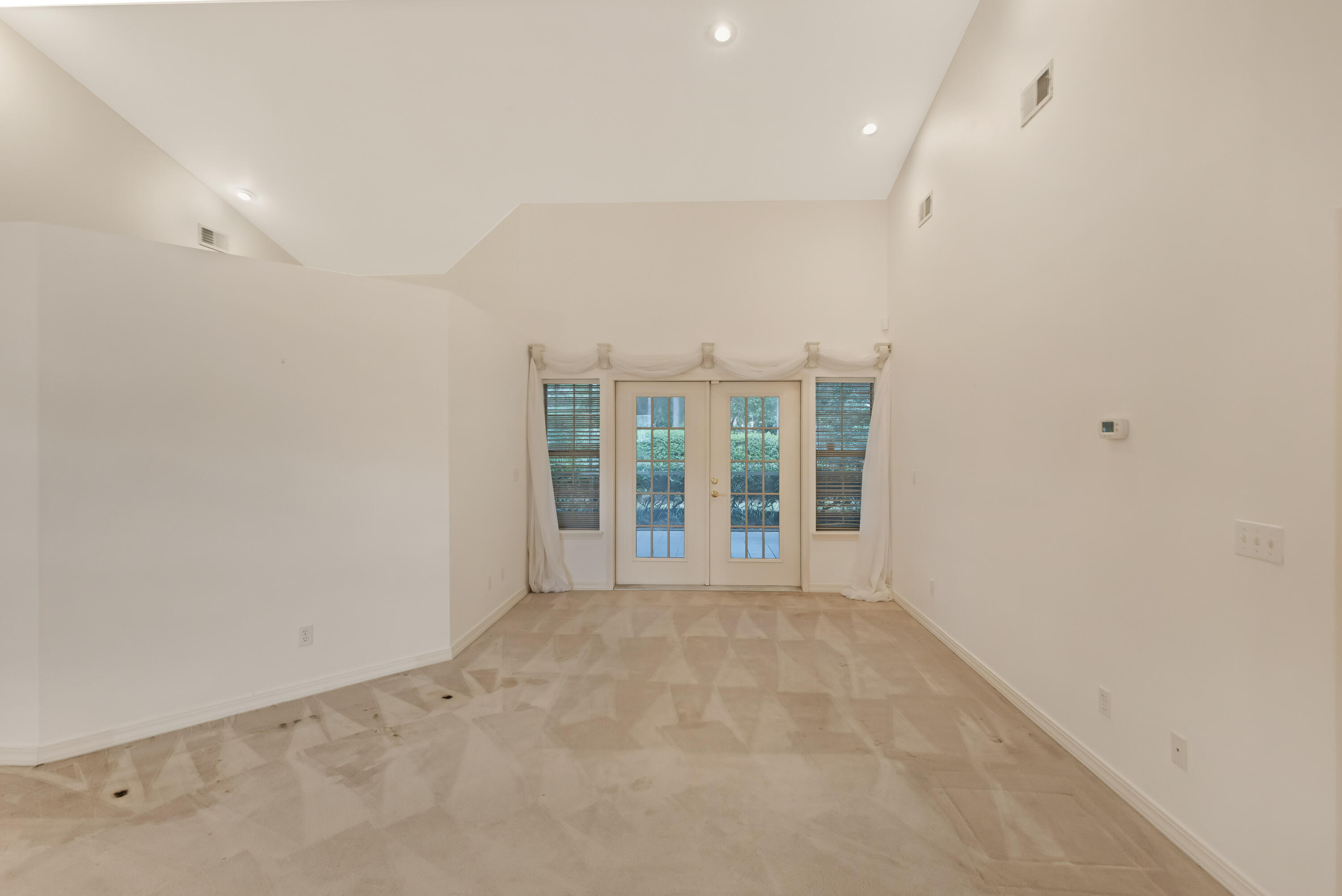 BAYTOWNE AVENUE - Residential