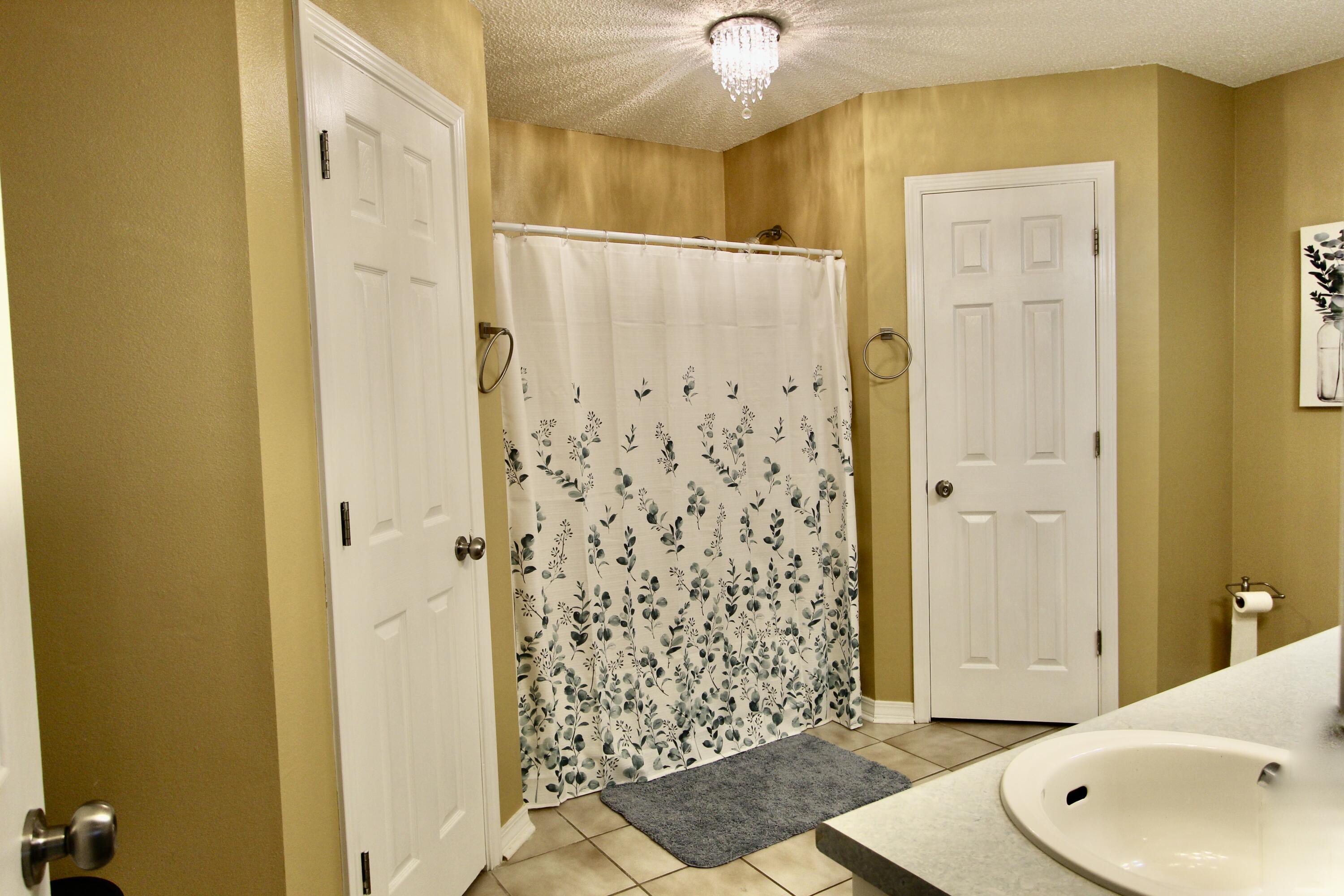 CHEROKEE BEND S/D PH 2 - Residential