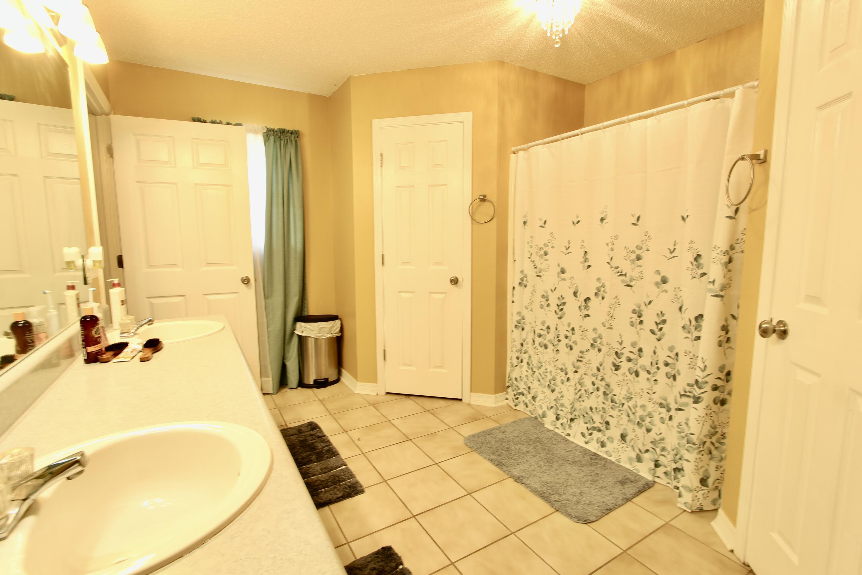 CHEROKEE BEND S/D PH 2 - Residential