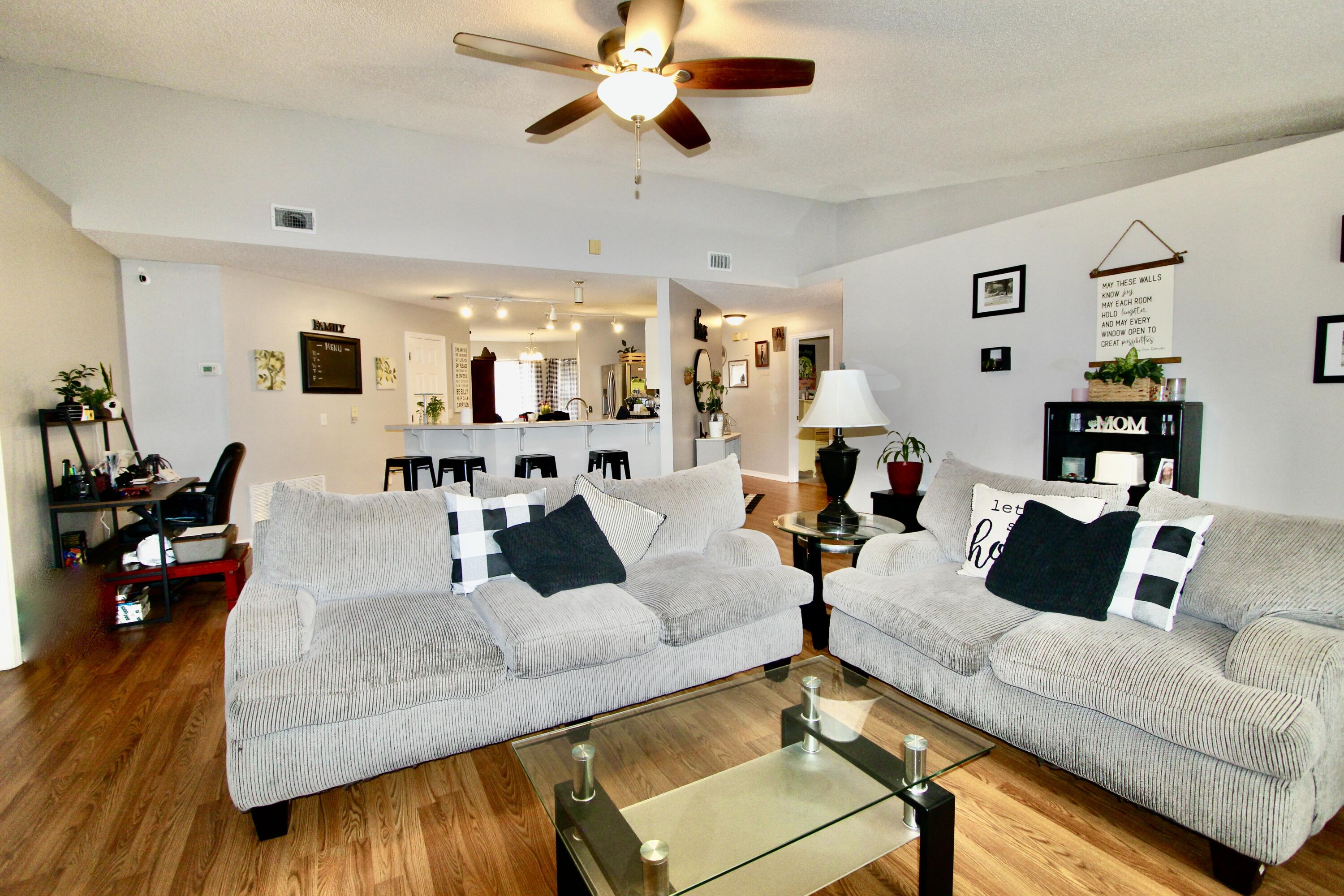 CHEROKEE BEND S/D PH 2 - Residential