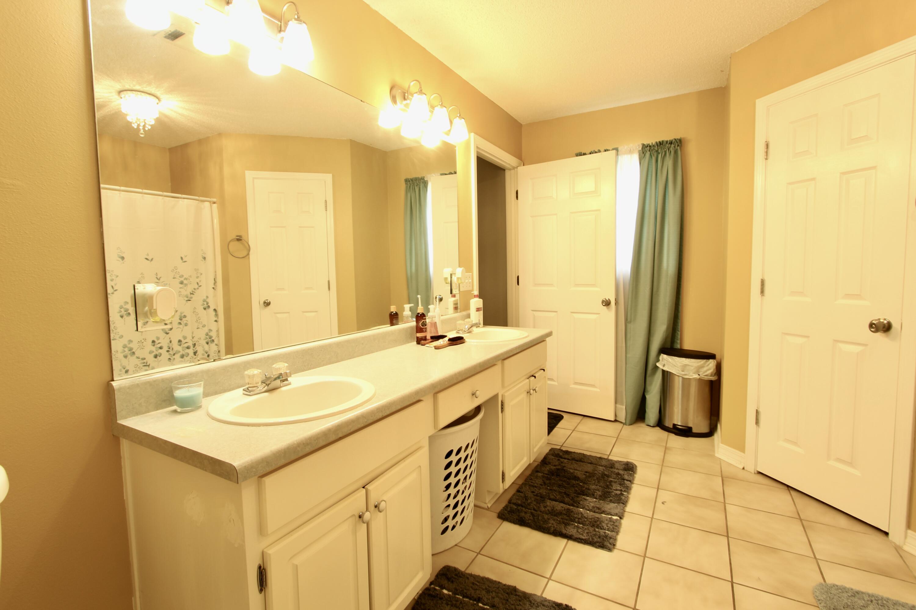 CHEROKEE BEND S/D PH 2 - Residential