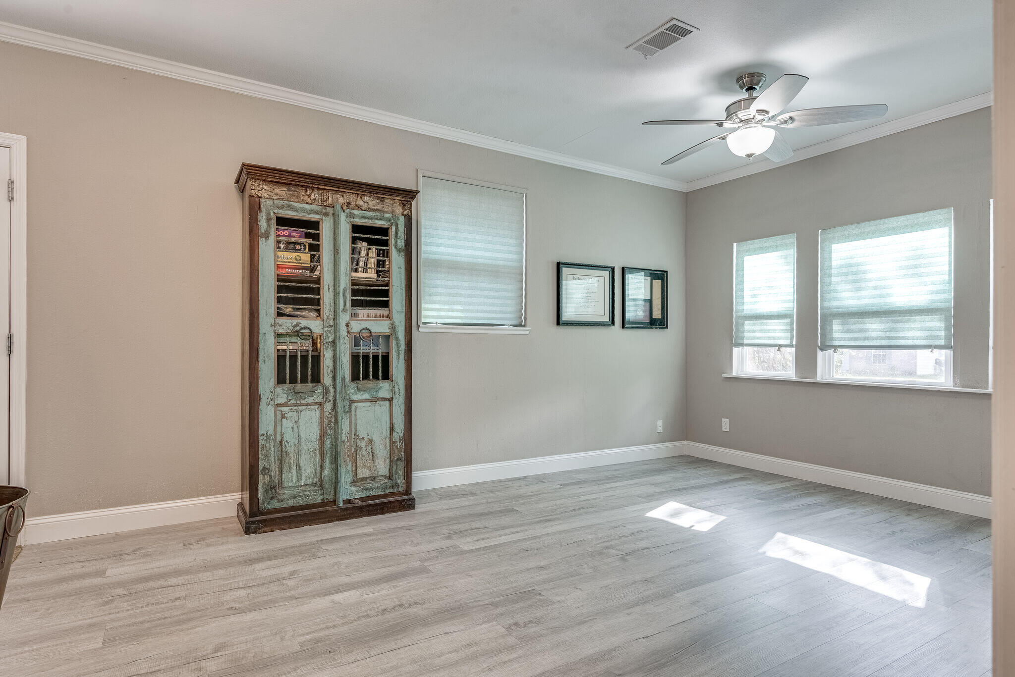 WOODLAND HOMES - Residential