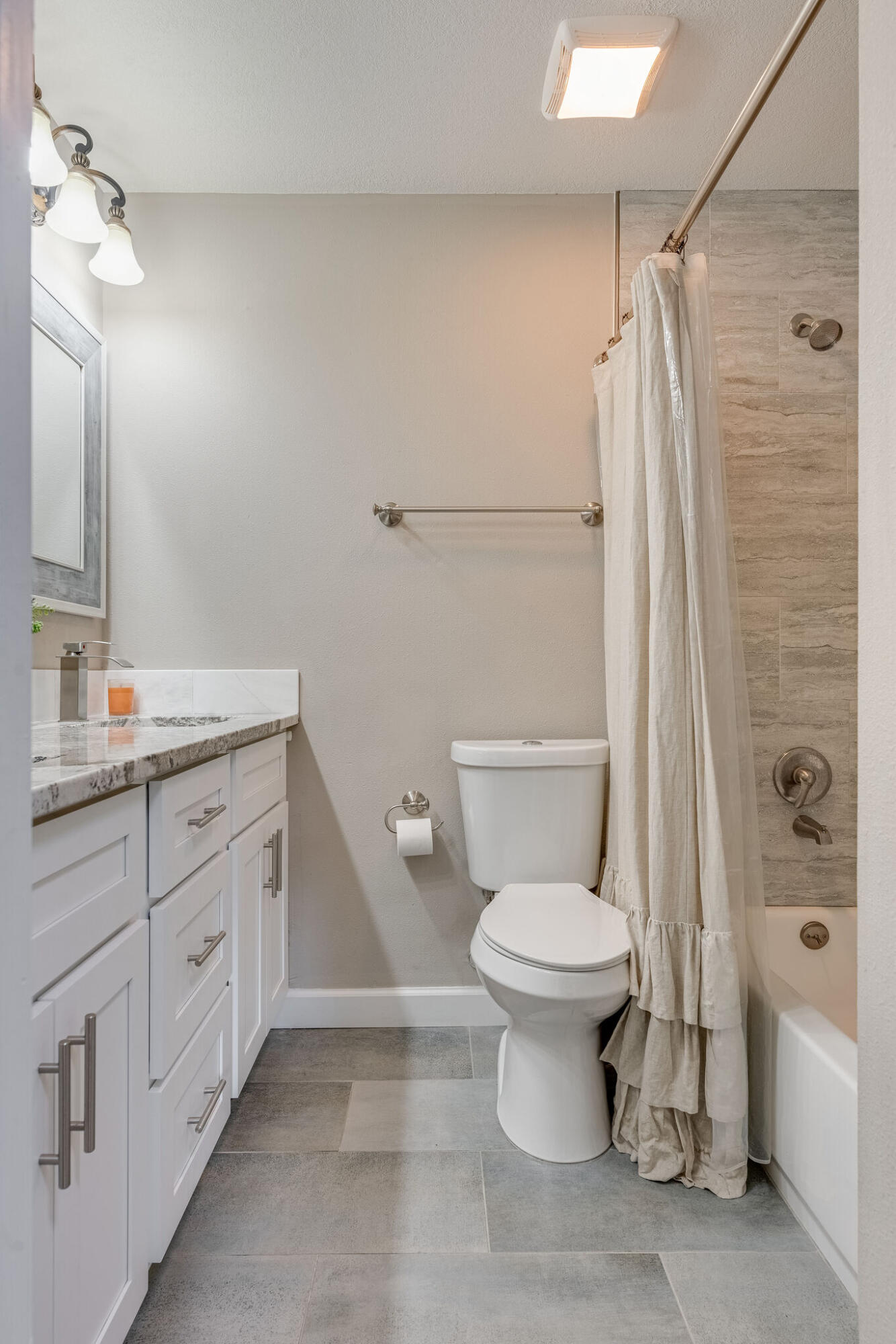 WOODLAND HOMES - Residential