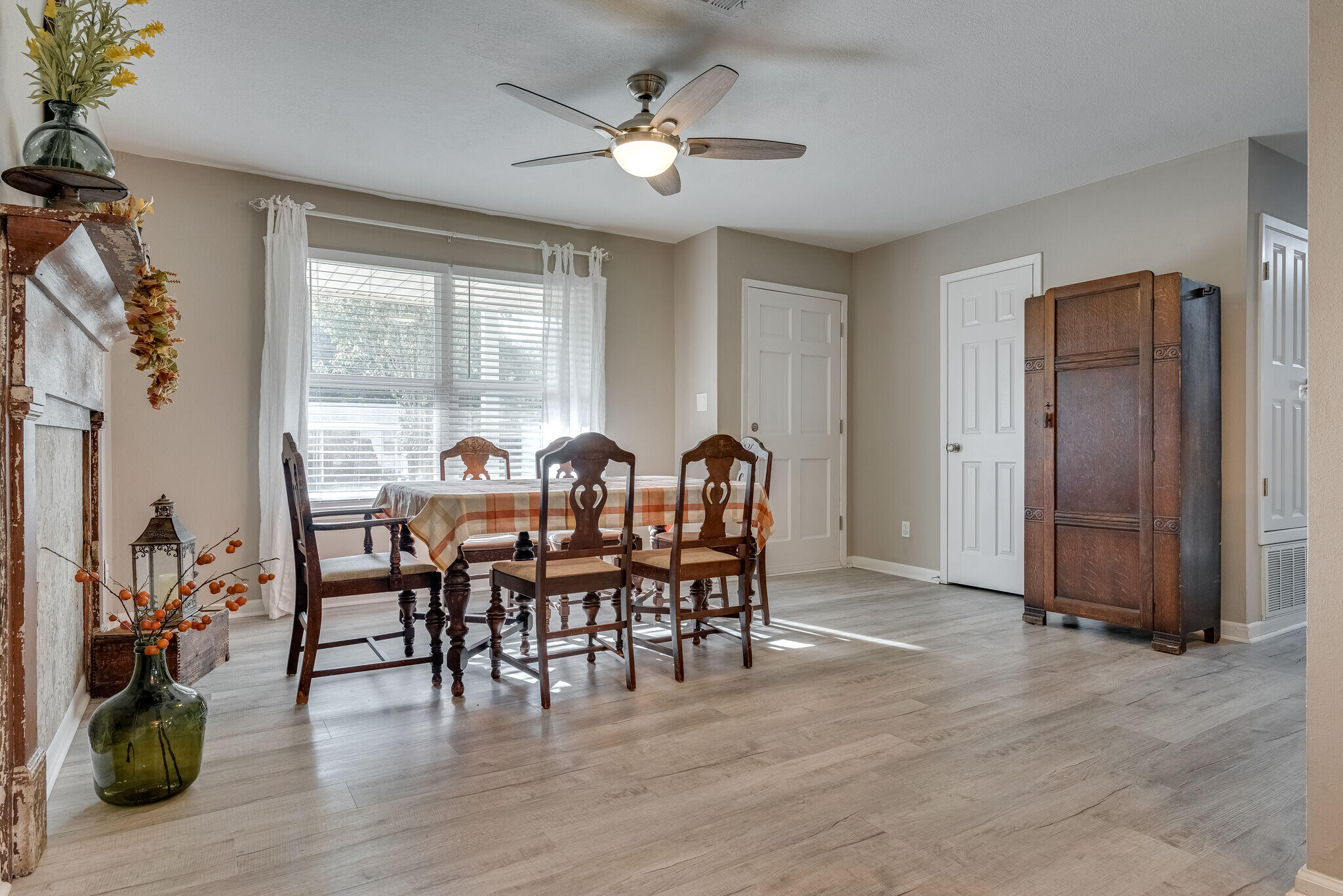 WOODLAND HOMES - Residential