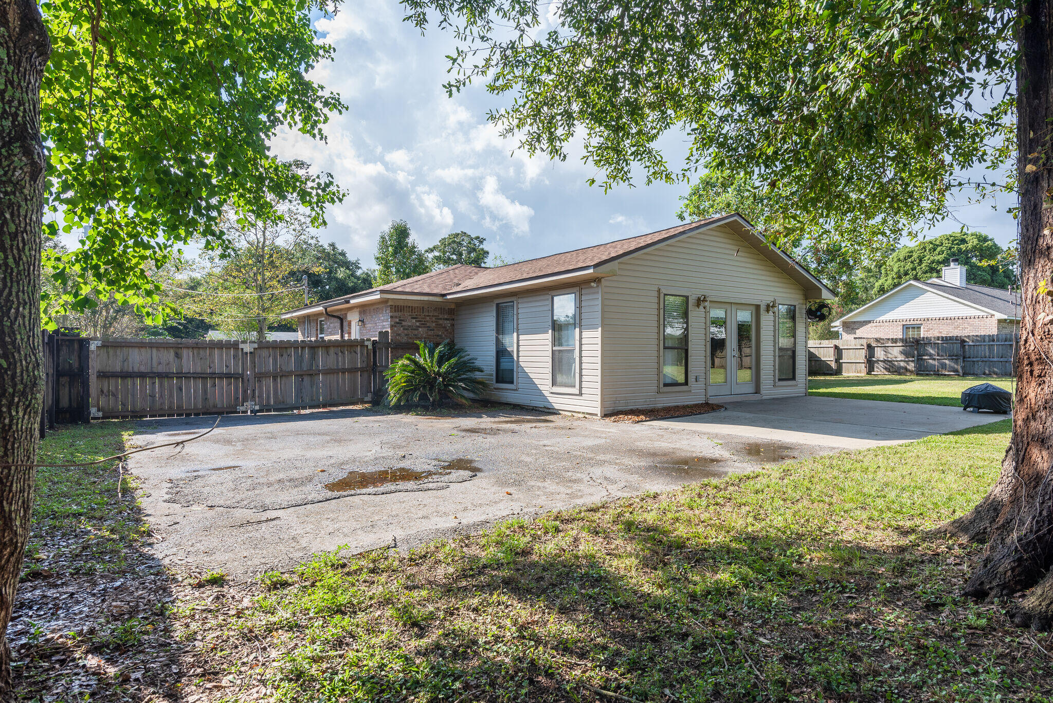 WOODLAND HOMES - Residential