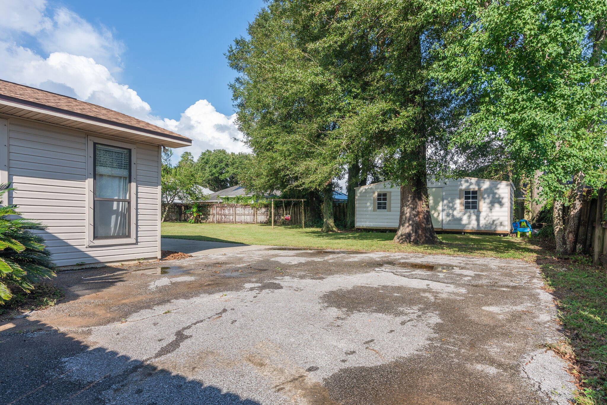 WOODLAND HOMES - Residential