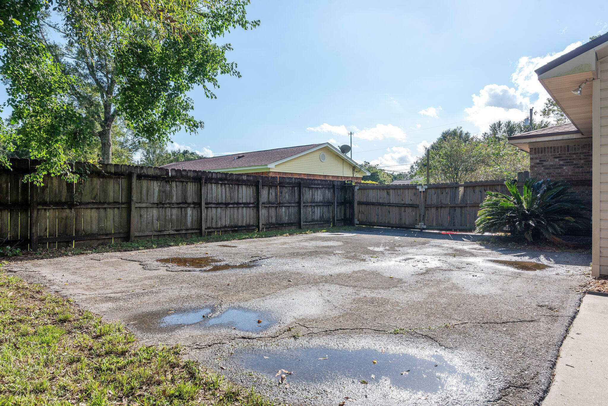 WOODLAND HOMES - Residential