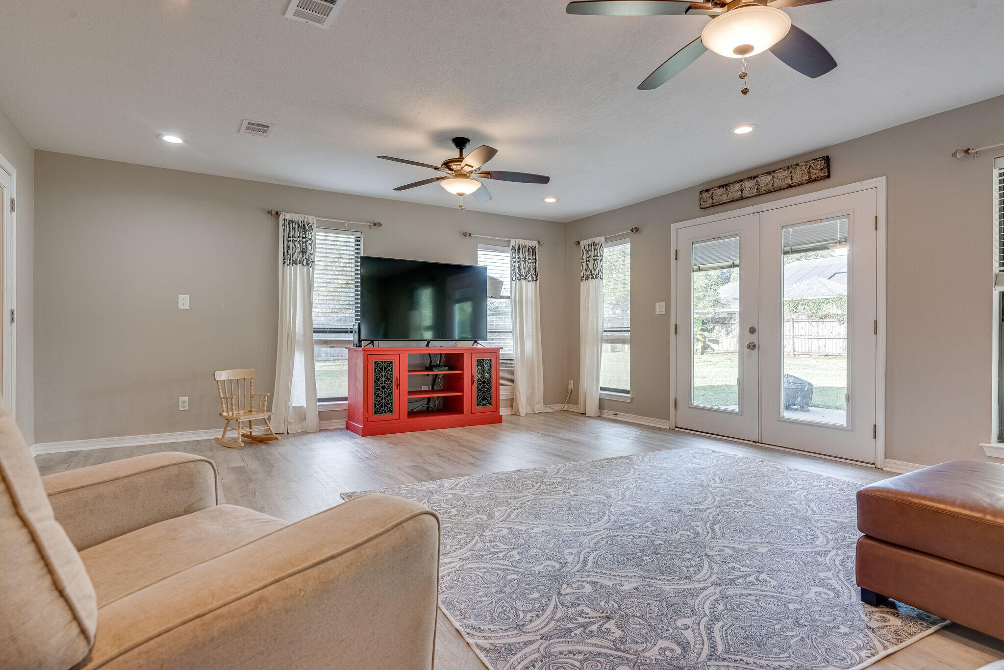 WOODLAND HOMES - Residential