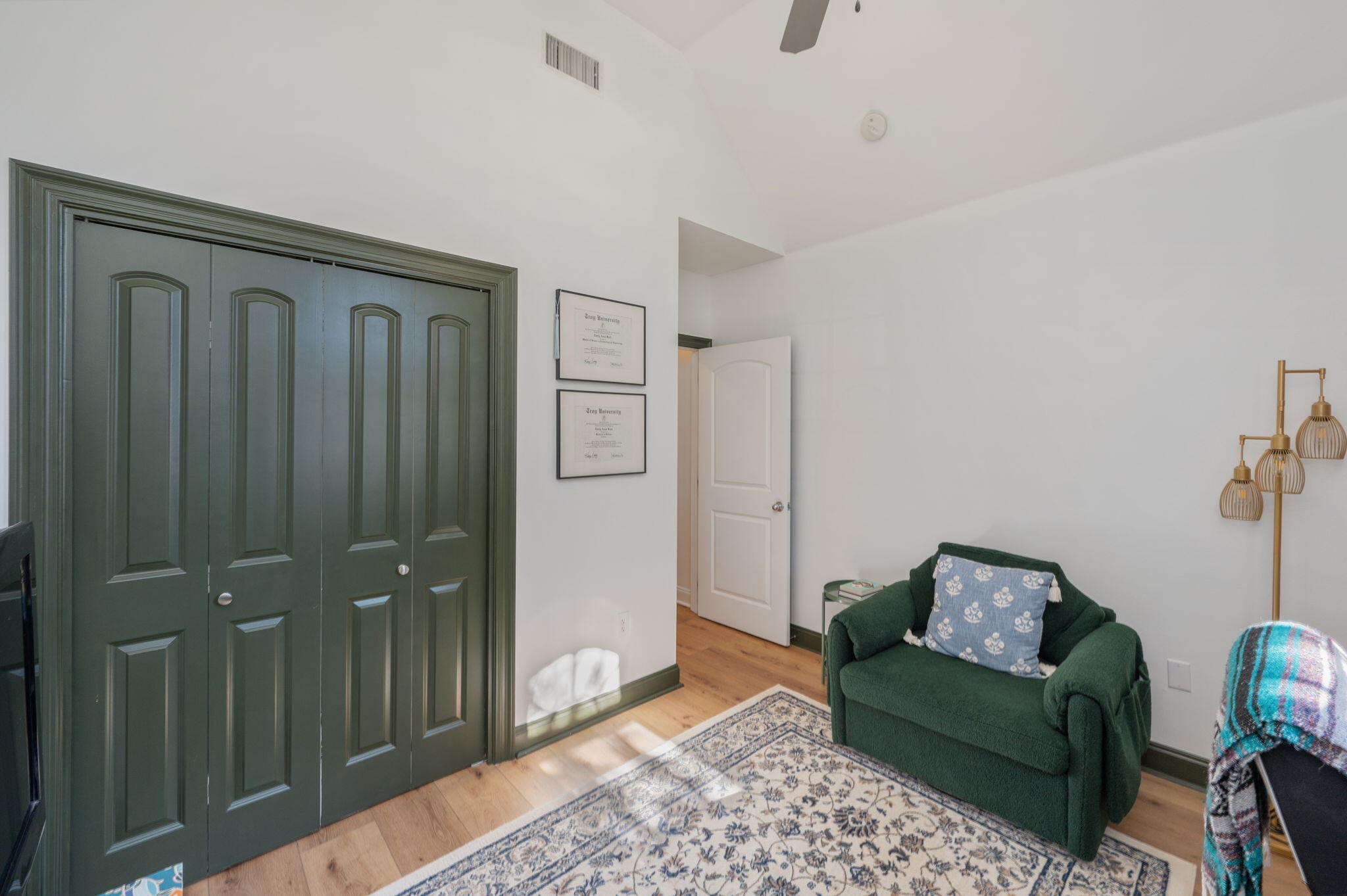 HERITAGE MANOR - Residential