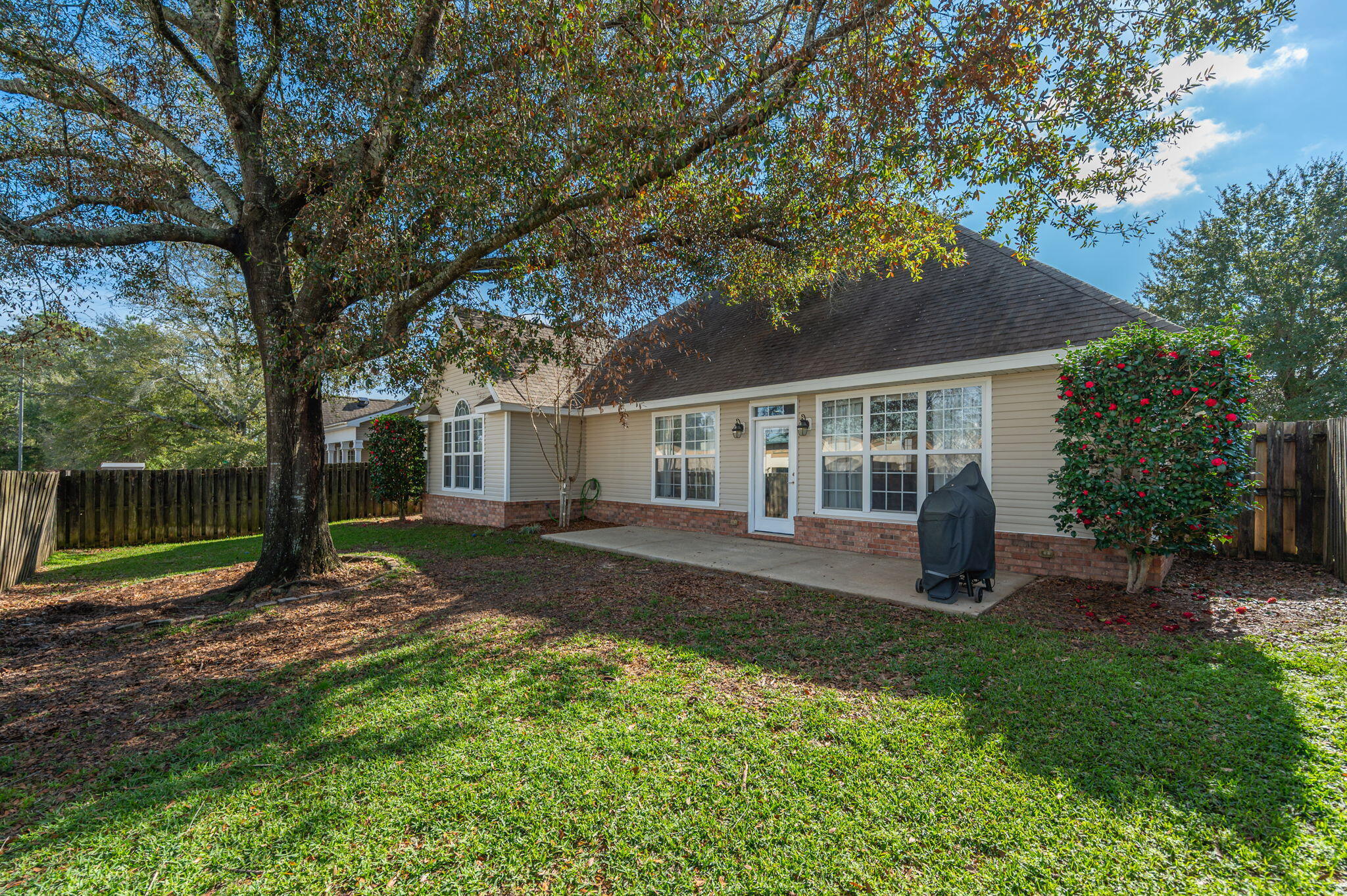 HERITAGE MANOR - Residential