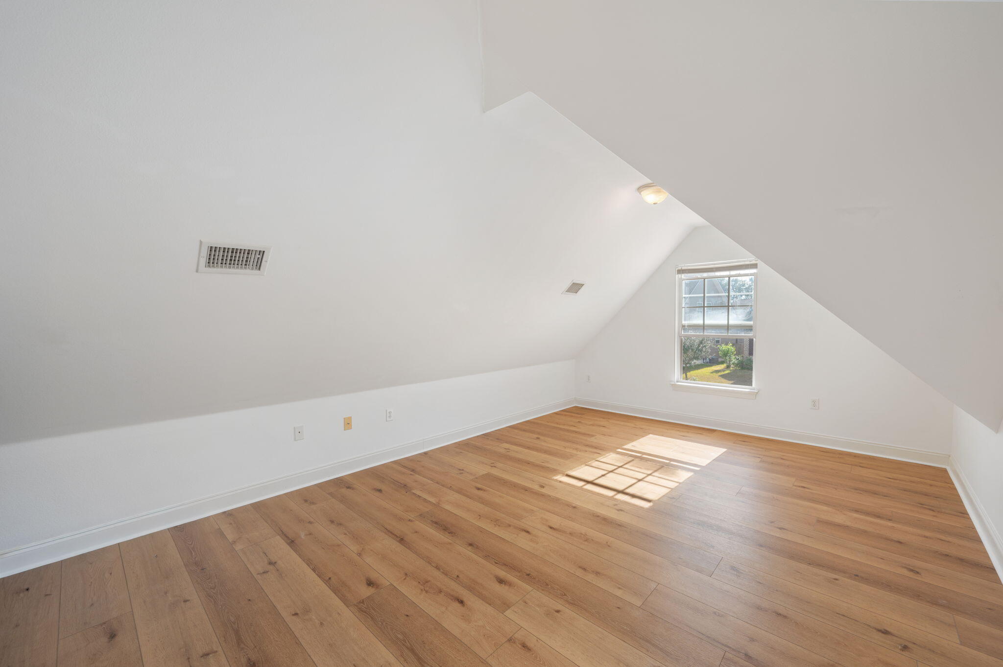 HERITAGE MANOR - Residential