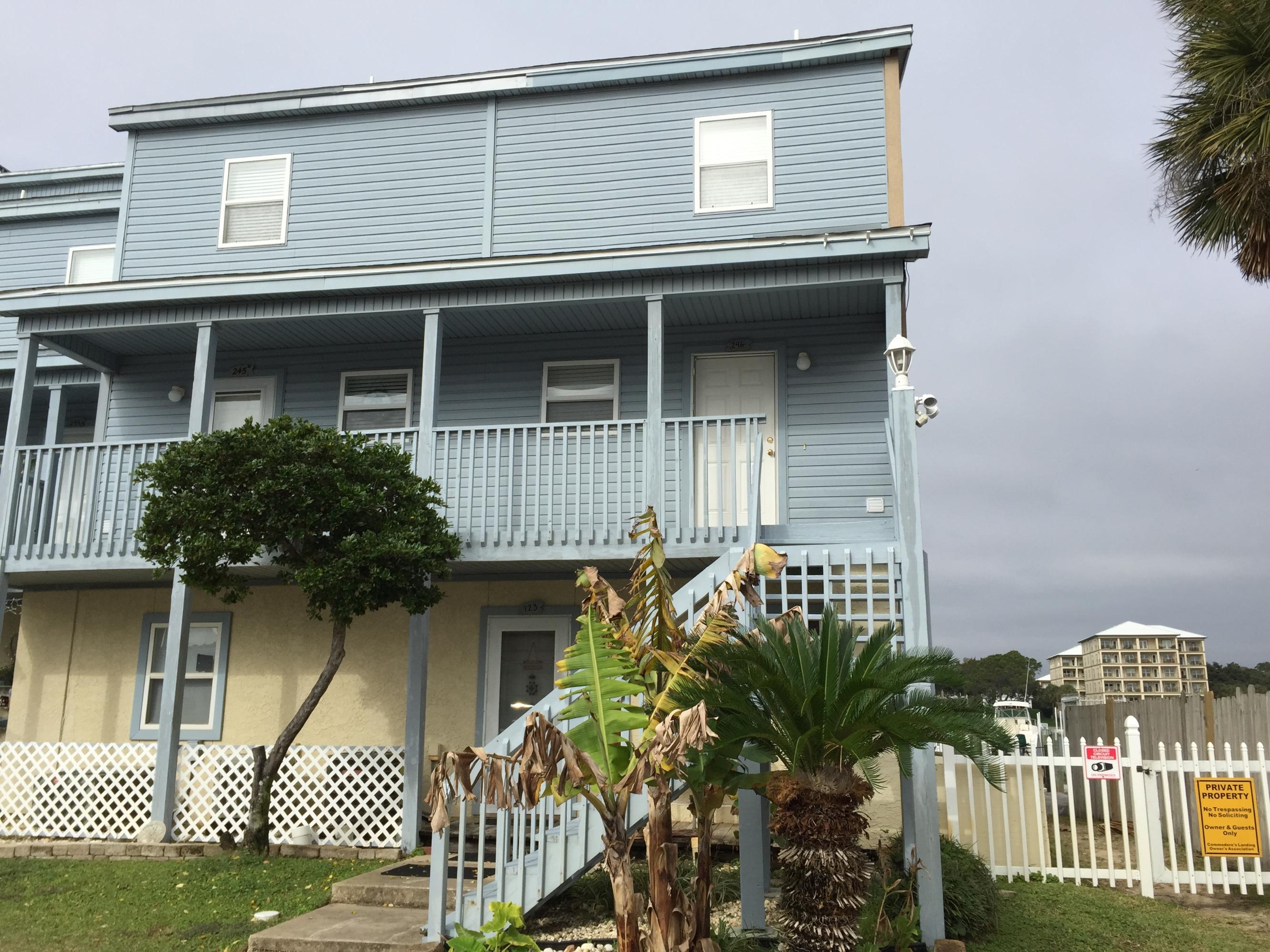 COMMODORES LANDING - Residential