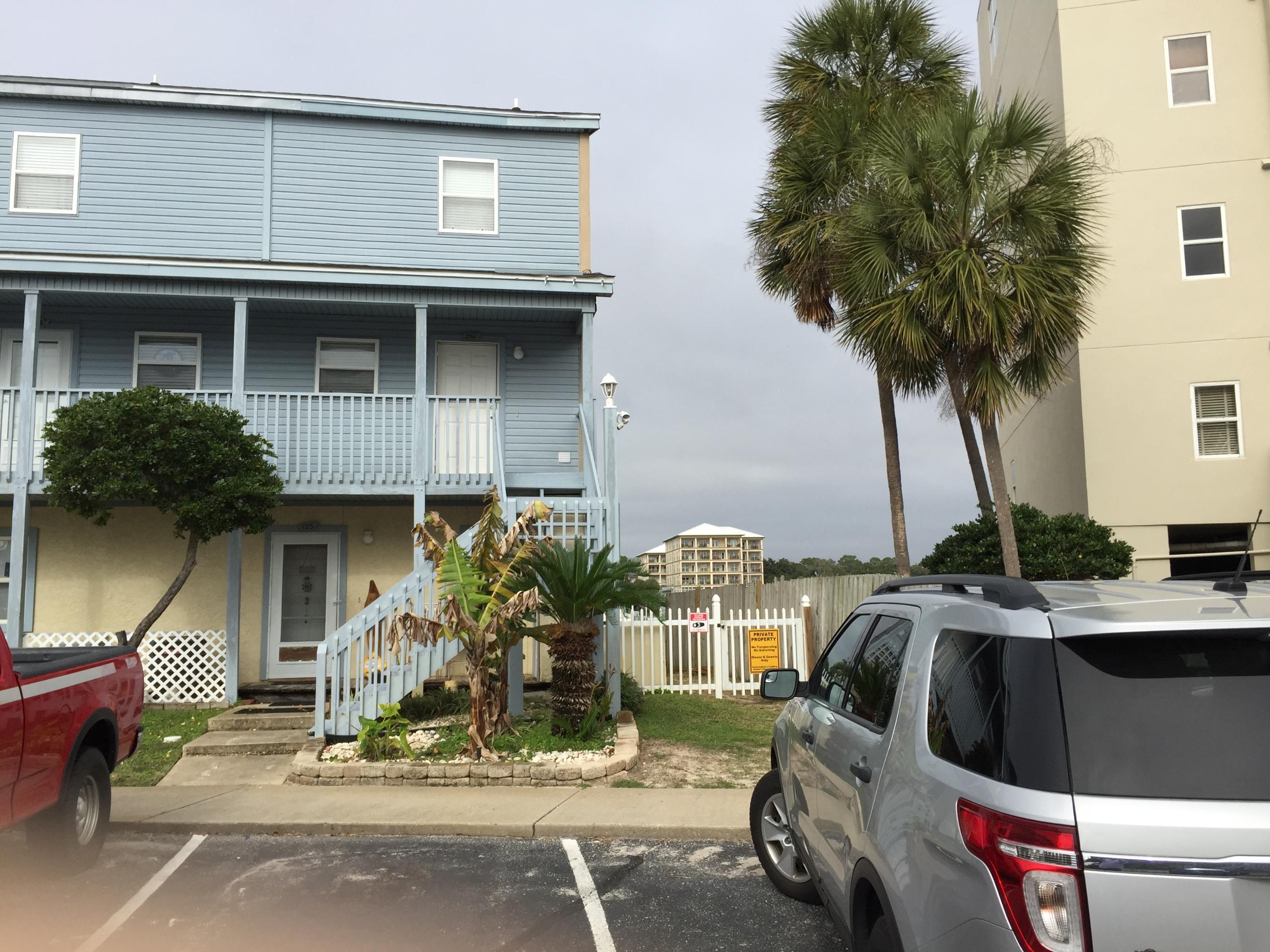 COMMODORES LANDING - Residential