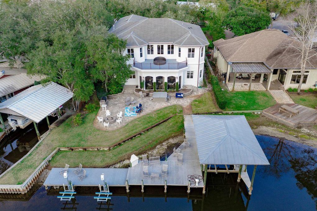 SANTA ROSA BEACH ESTATES - Residential