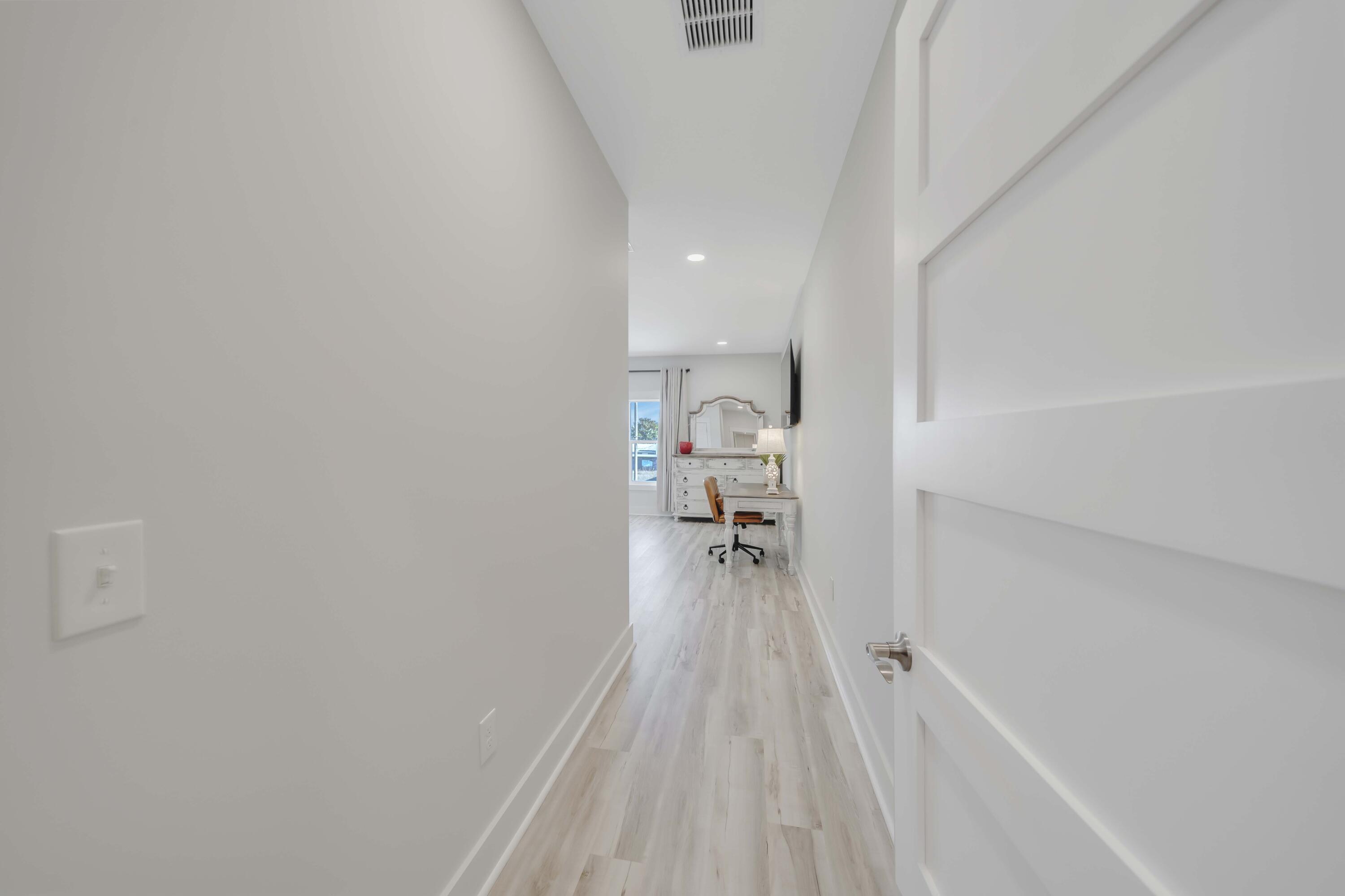 LAGUNA BEACH - Residential