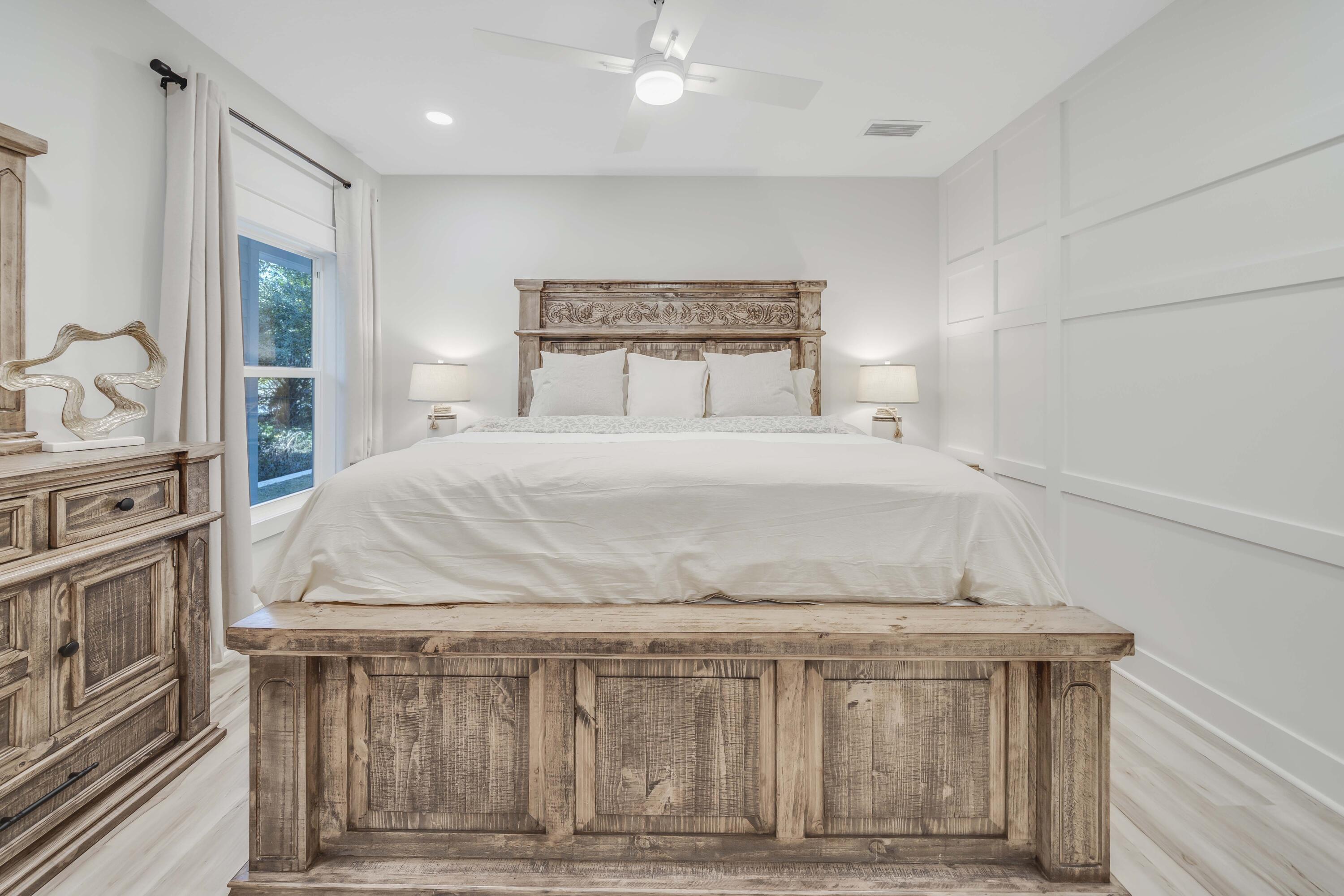 LAGUNA BEACH - Residential