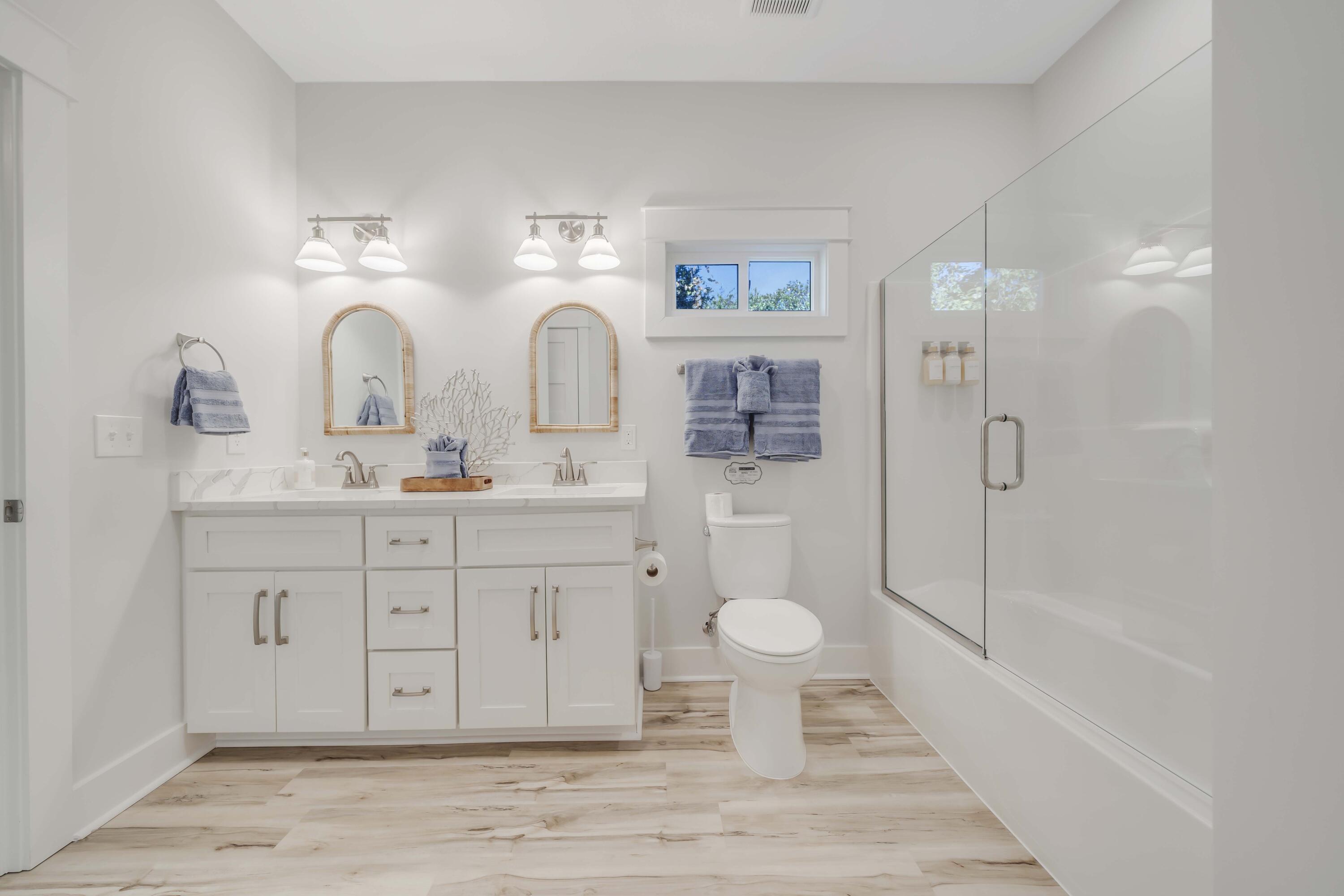 LAGUNA BEACH - Residential