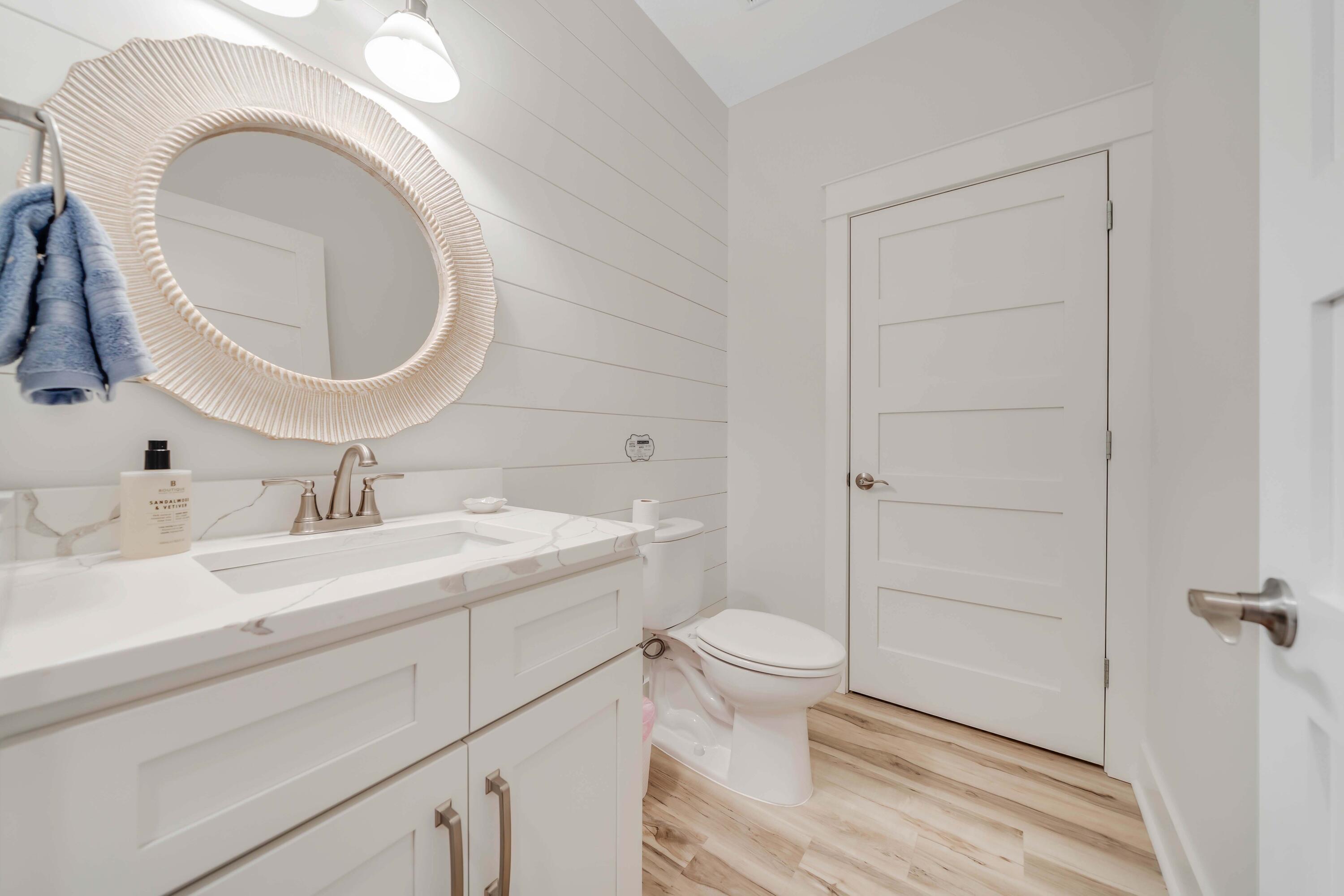 LAGUNA BEACH - Residential