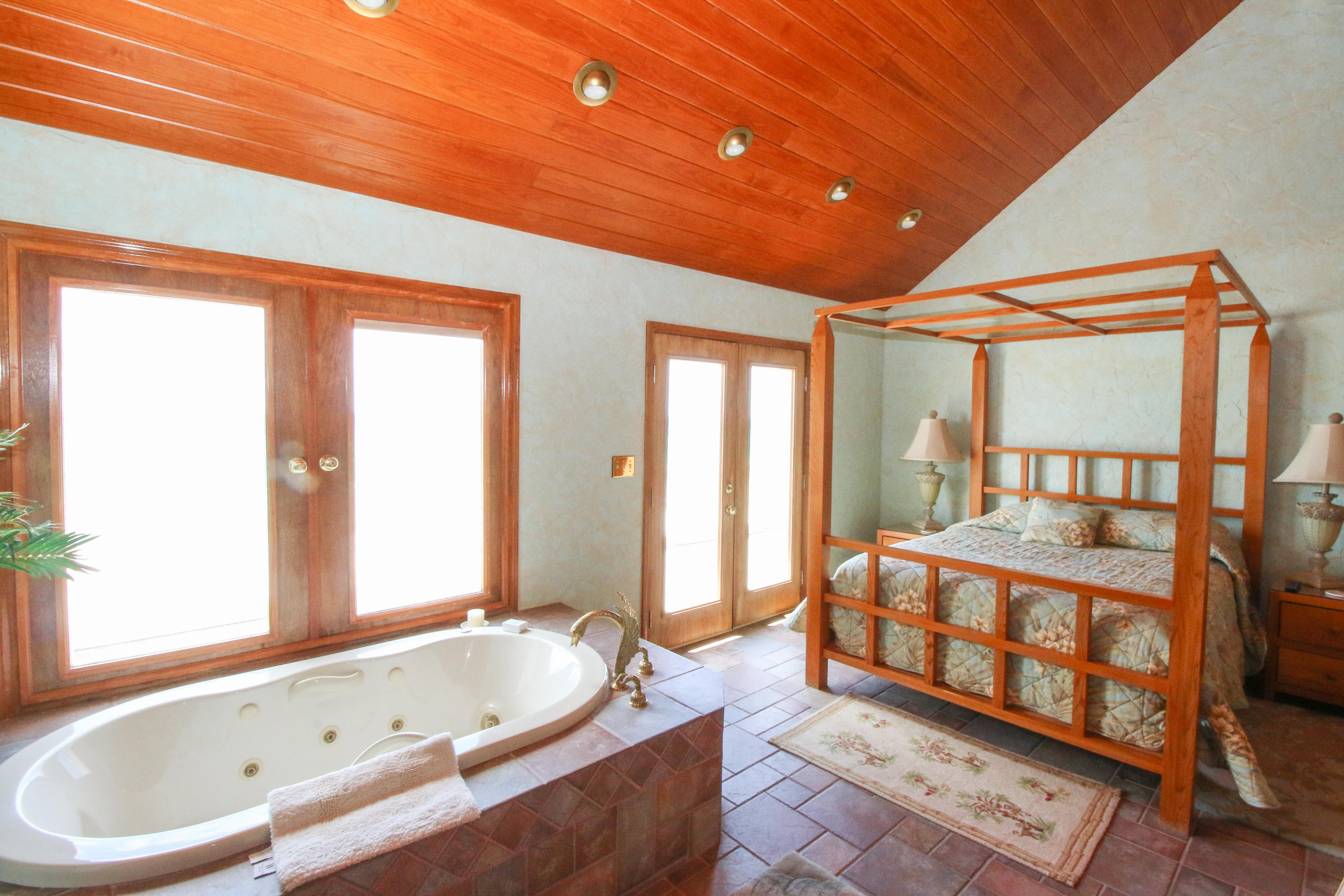 GREENREEF T/H - Residential