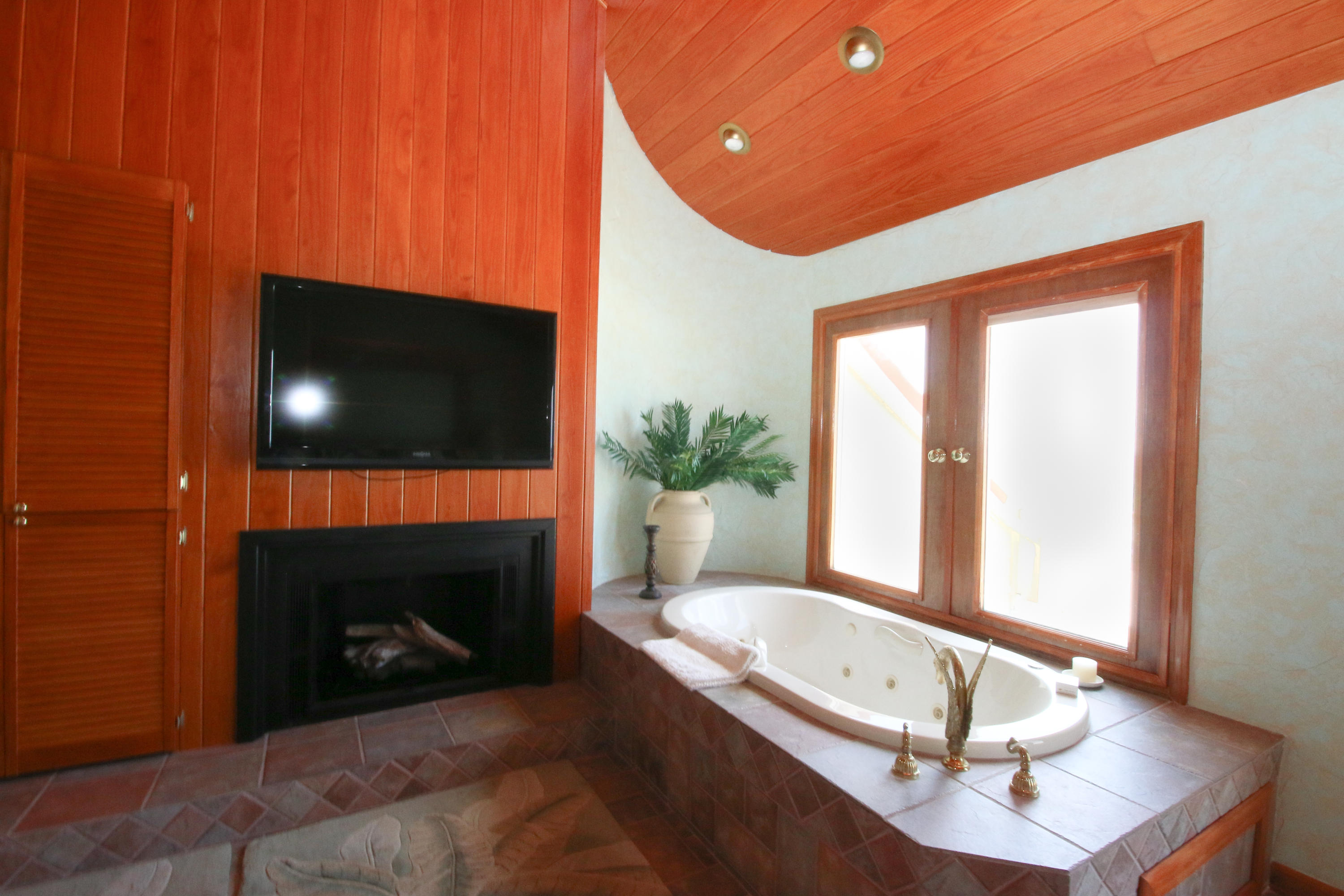 GREENREEF T/H - Residential