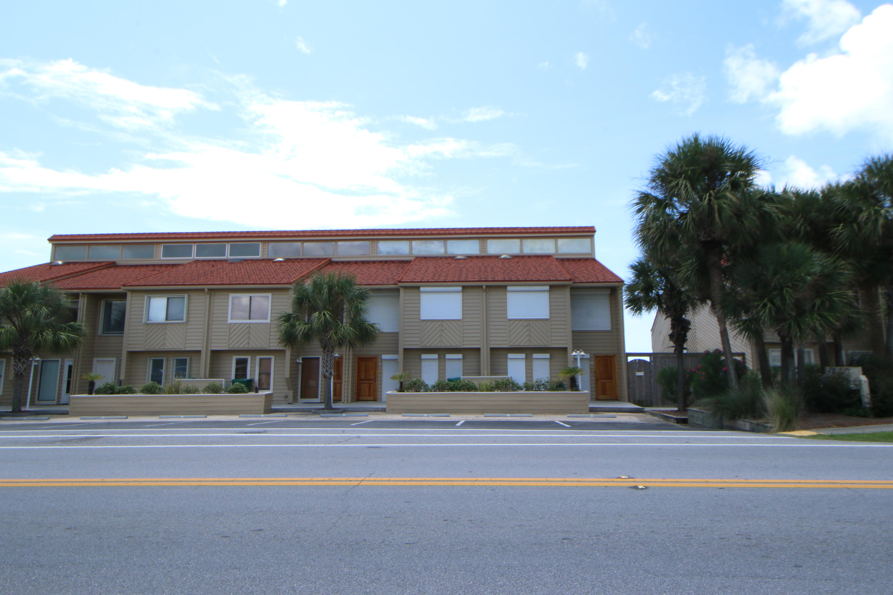 GREENREEF T/H - Residential