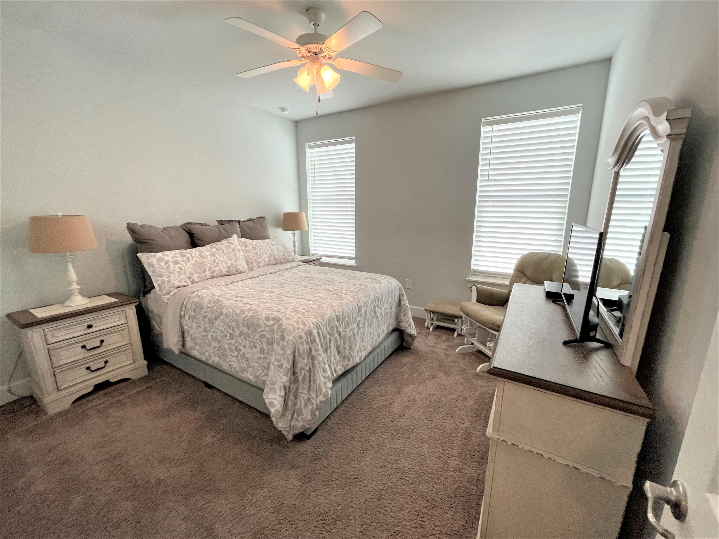 PARADISE COVE - Residential