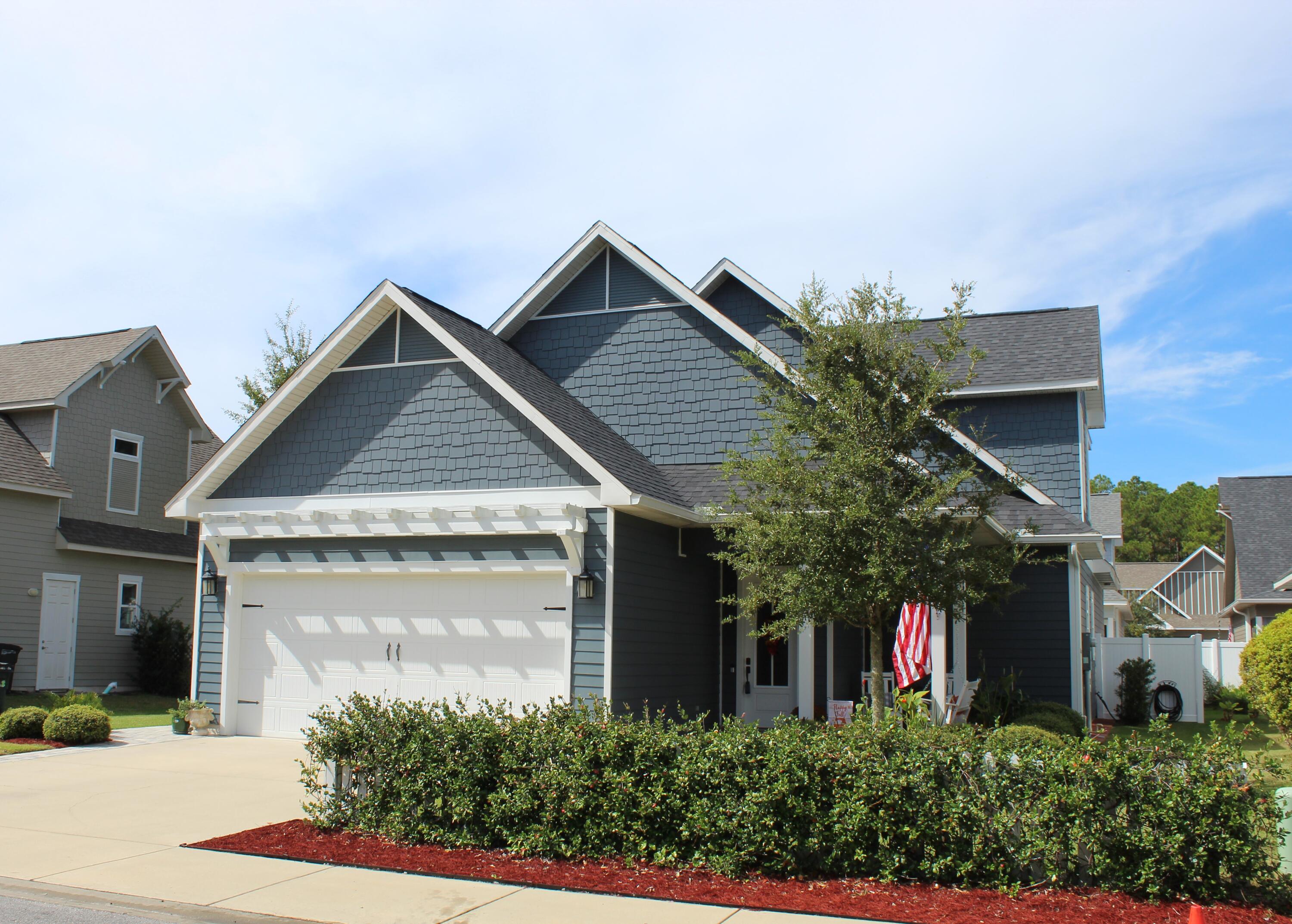 PARADISE COVE - Residential