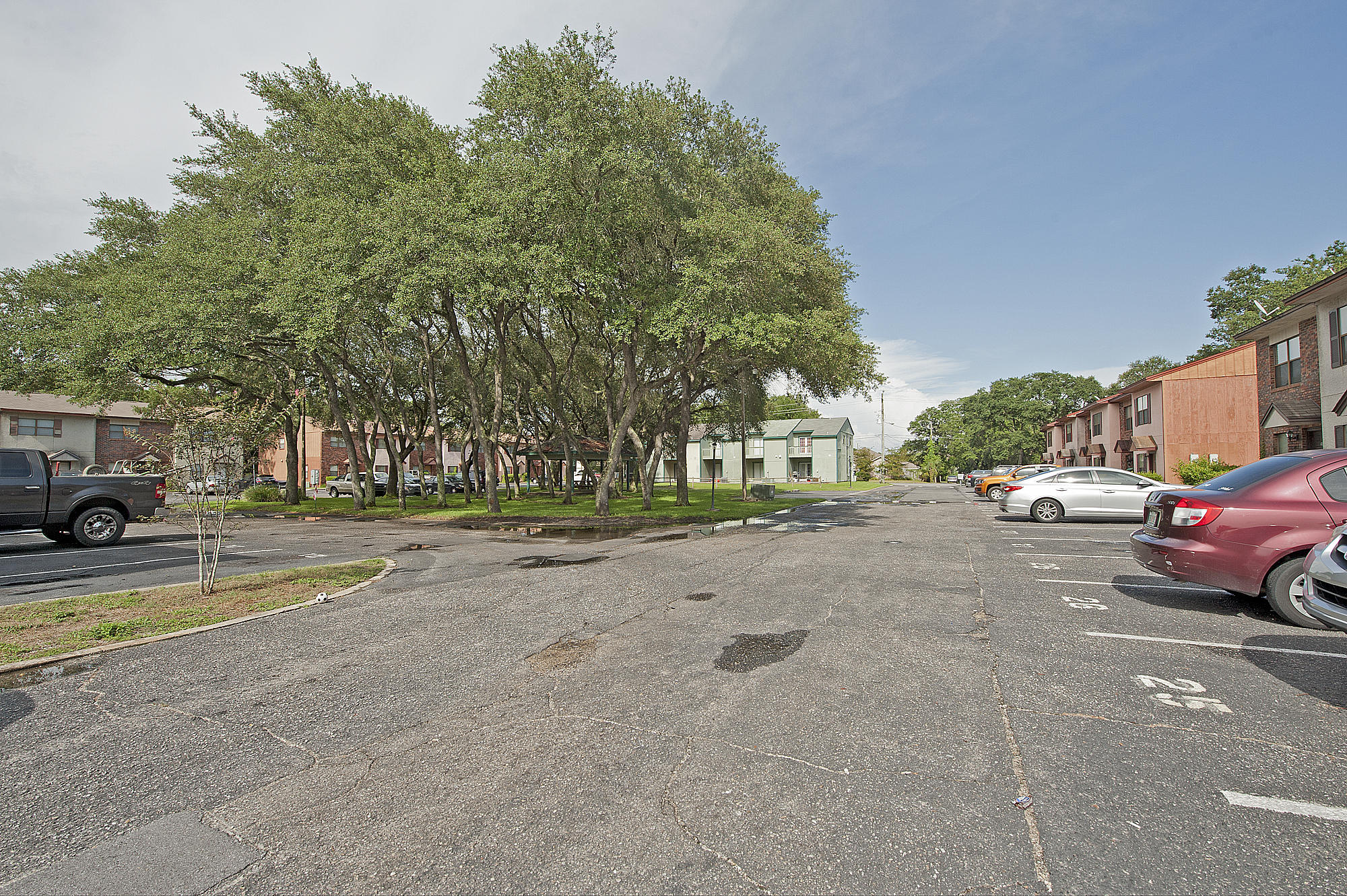 TYNER VILLAS - Residential