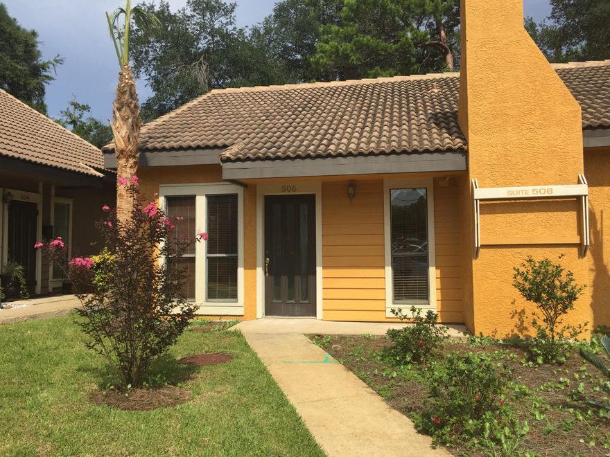 2 offices, reception area, common area and private restrooms. Conveniently located near Hwy 98.