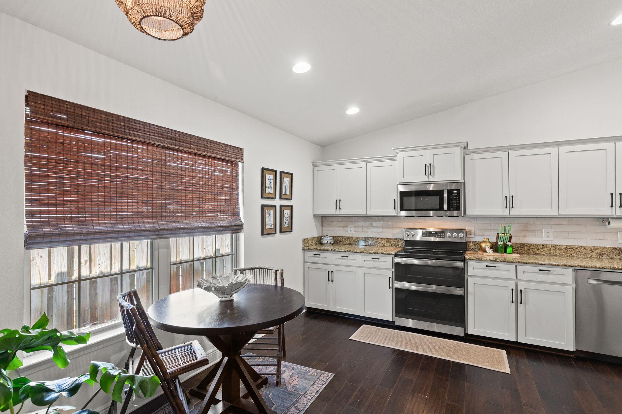 EAGLE BAY - Residential