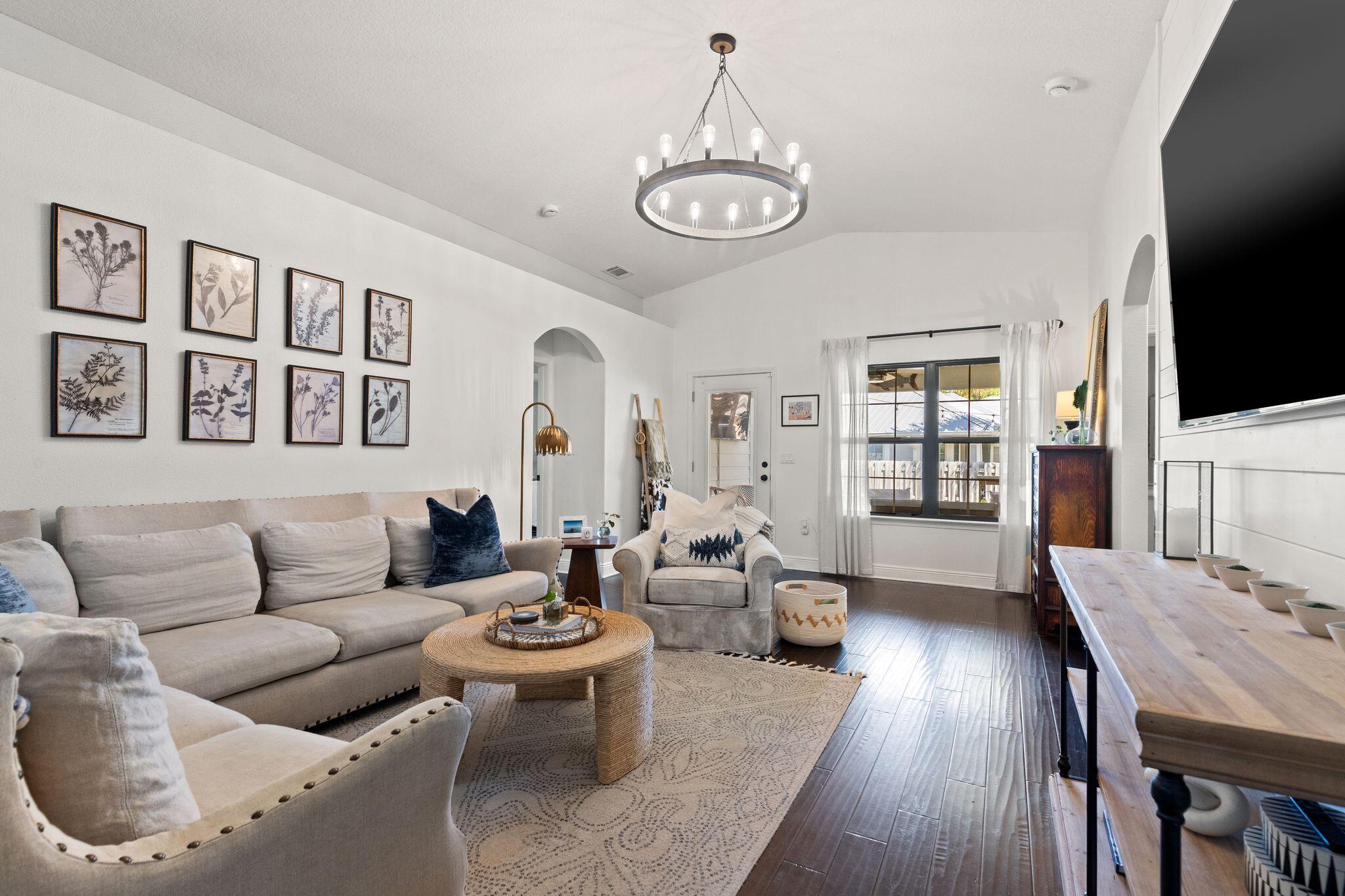 EAGLE BAY - Residential